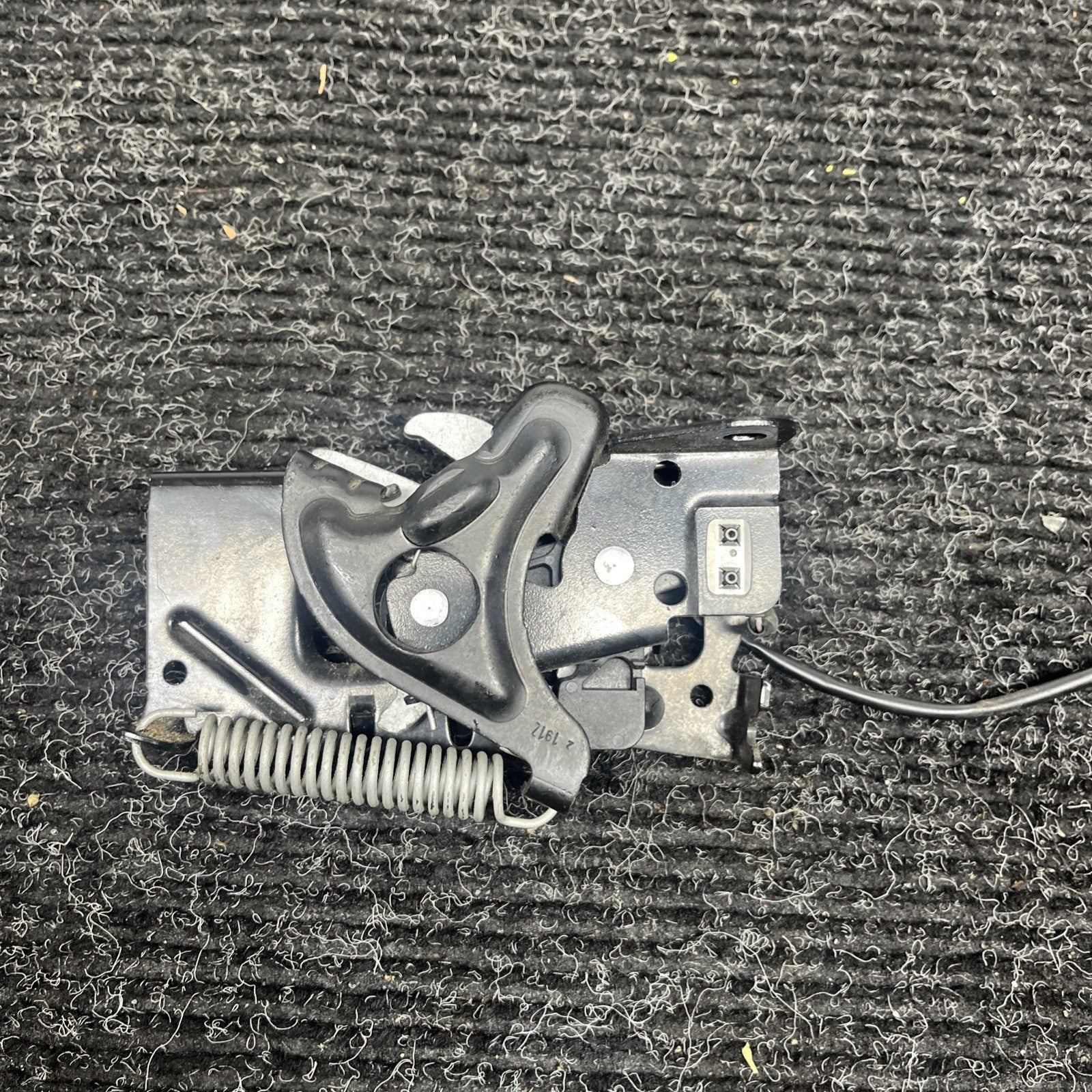 ☑️2012-16 BMW 3 SERIES F30 HOOD LOCK CATCH MECHANISM LEFT DRIVER SIDE 4895946-01
