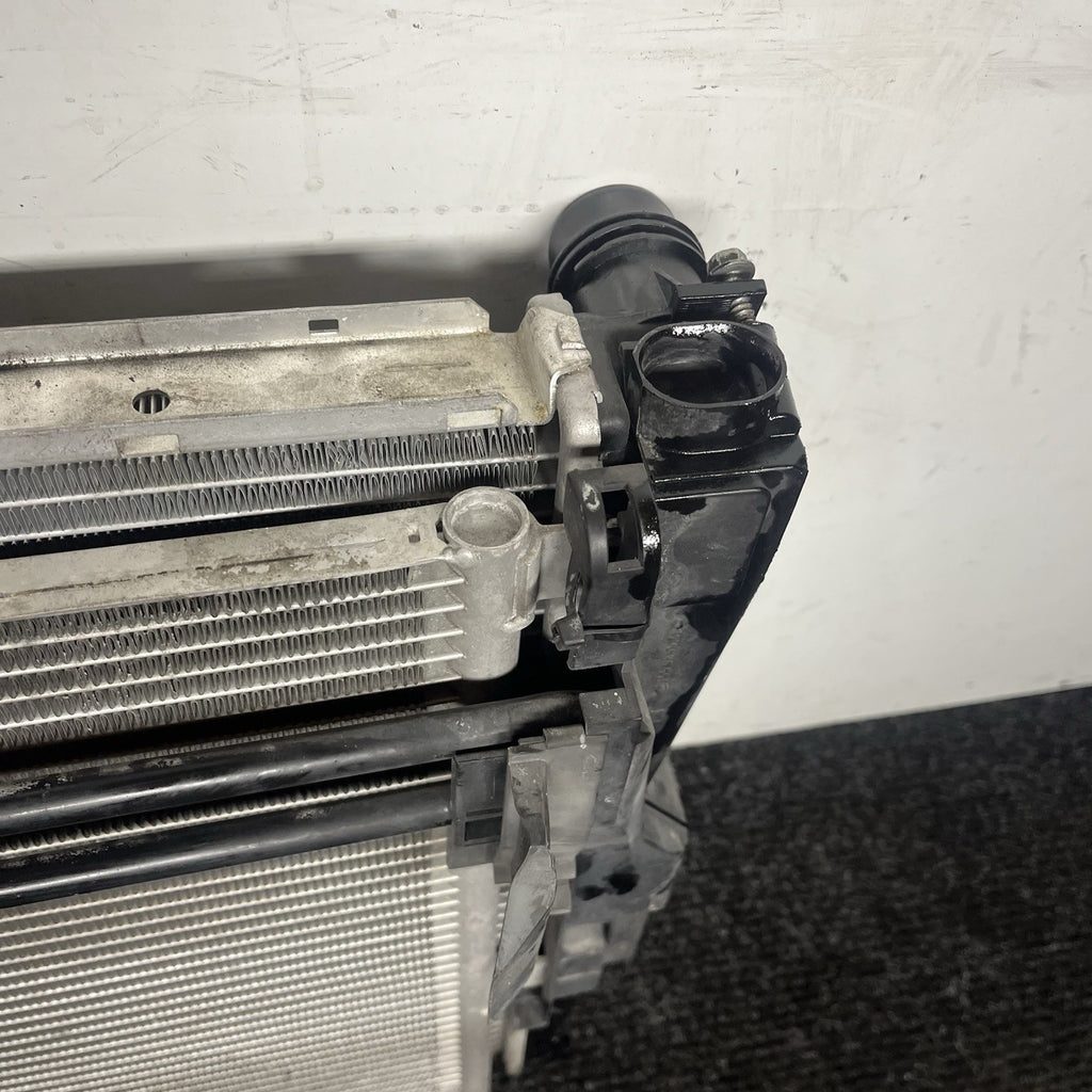 ☑️ BMW 330i 325i 323i E46 Engine Cooling Radiator 3.0L 6 Cylinder Fits 2001-2006