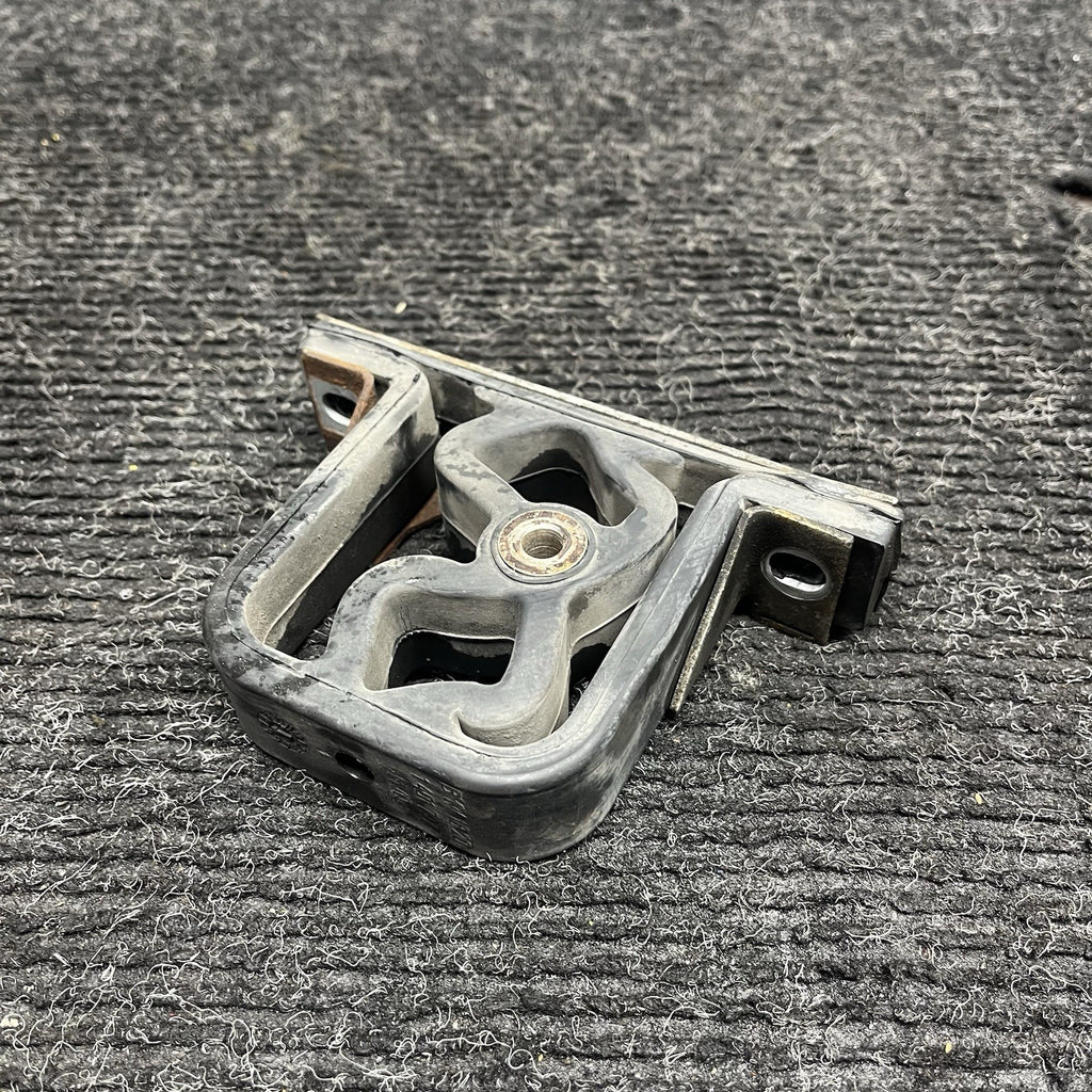 ☑️ 95-13 BMW E36 E46 E90 E92 E93 M3 Exhaust Muffler Hanger Rubber OEM 1401797