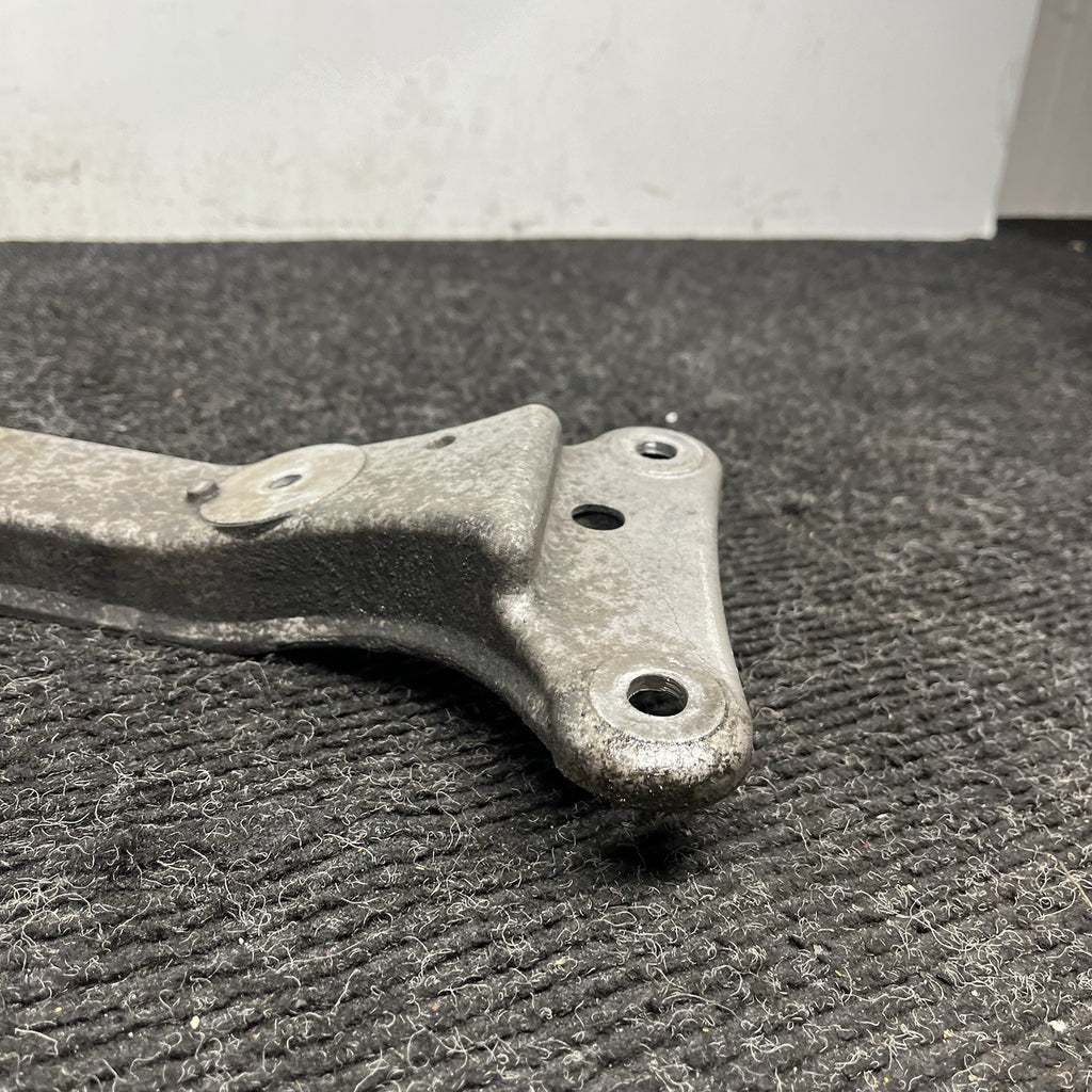 ☑️ BMW E88 E82 E90 E92 135i 335i M/T Transmission Gearbox Support Bracket OEM