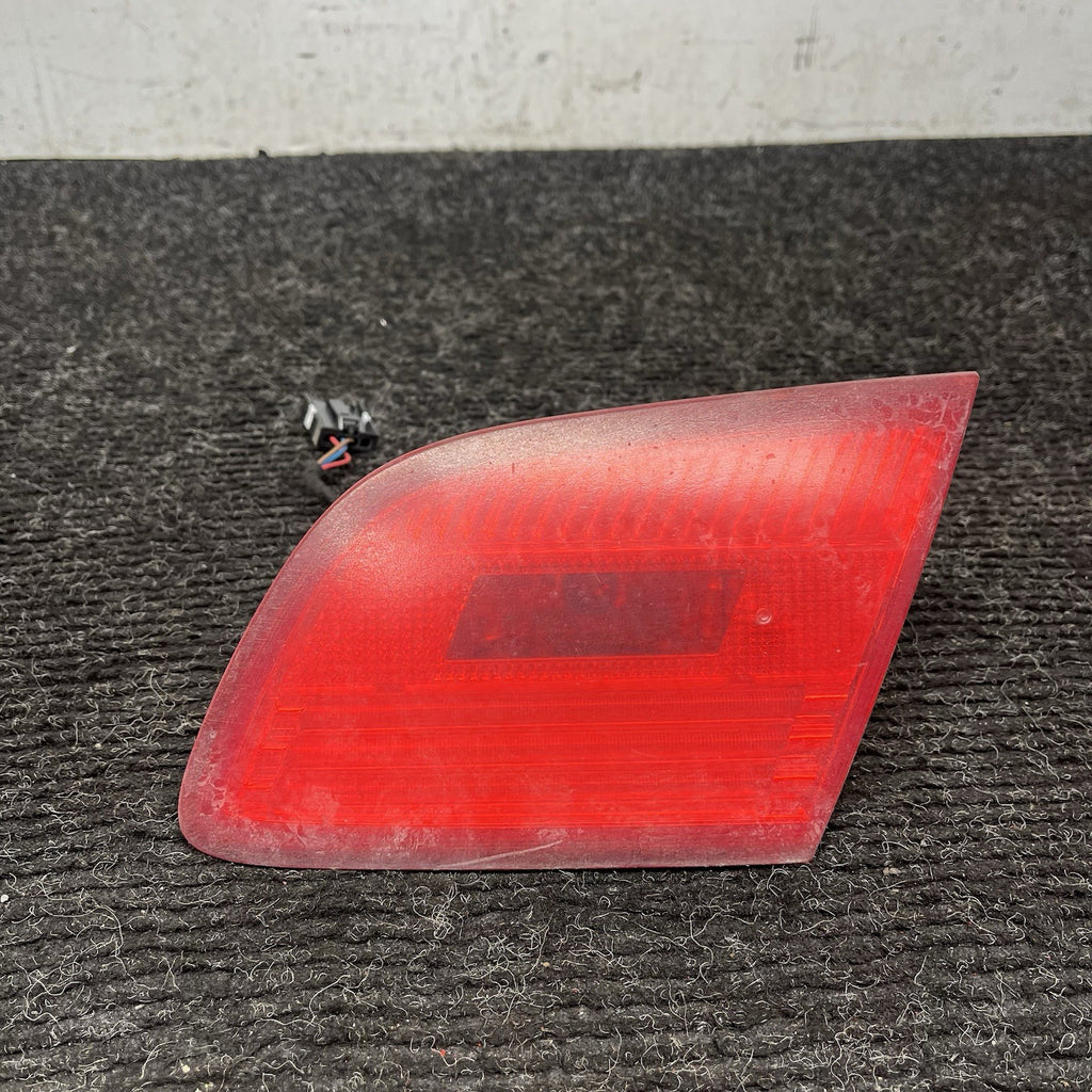 ☑️ 07-10 OEM BMW E93 M3 328 335 Rear Right Passenger Tail Light Stop Light Inner