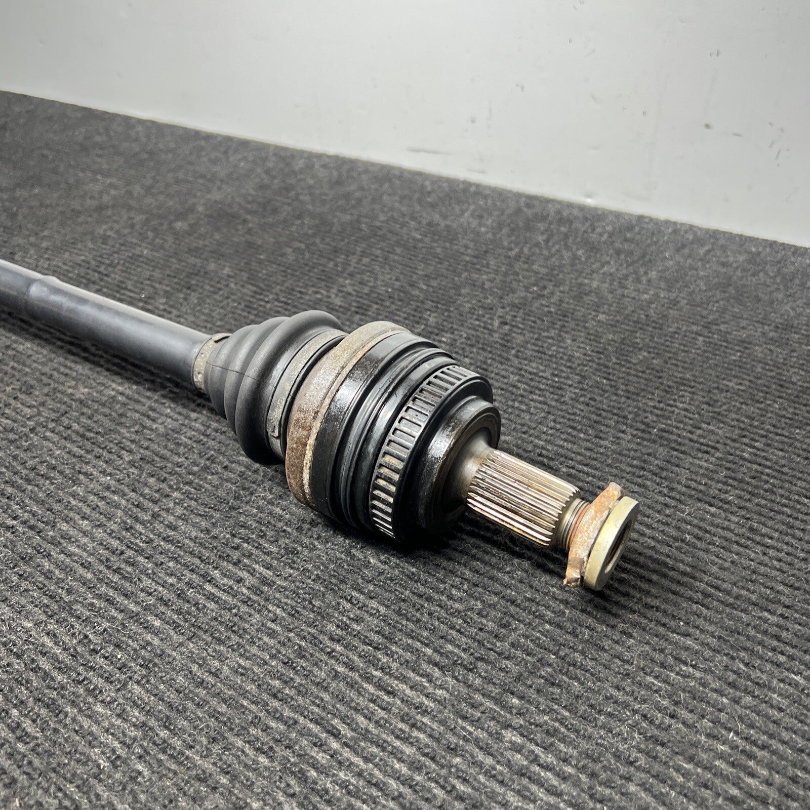 ☑️ 1997-02 BMW Z3 OEM Rear Right Hand Pass Side Axle GOOD SHAPE W/HARDWARE