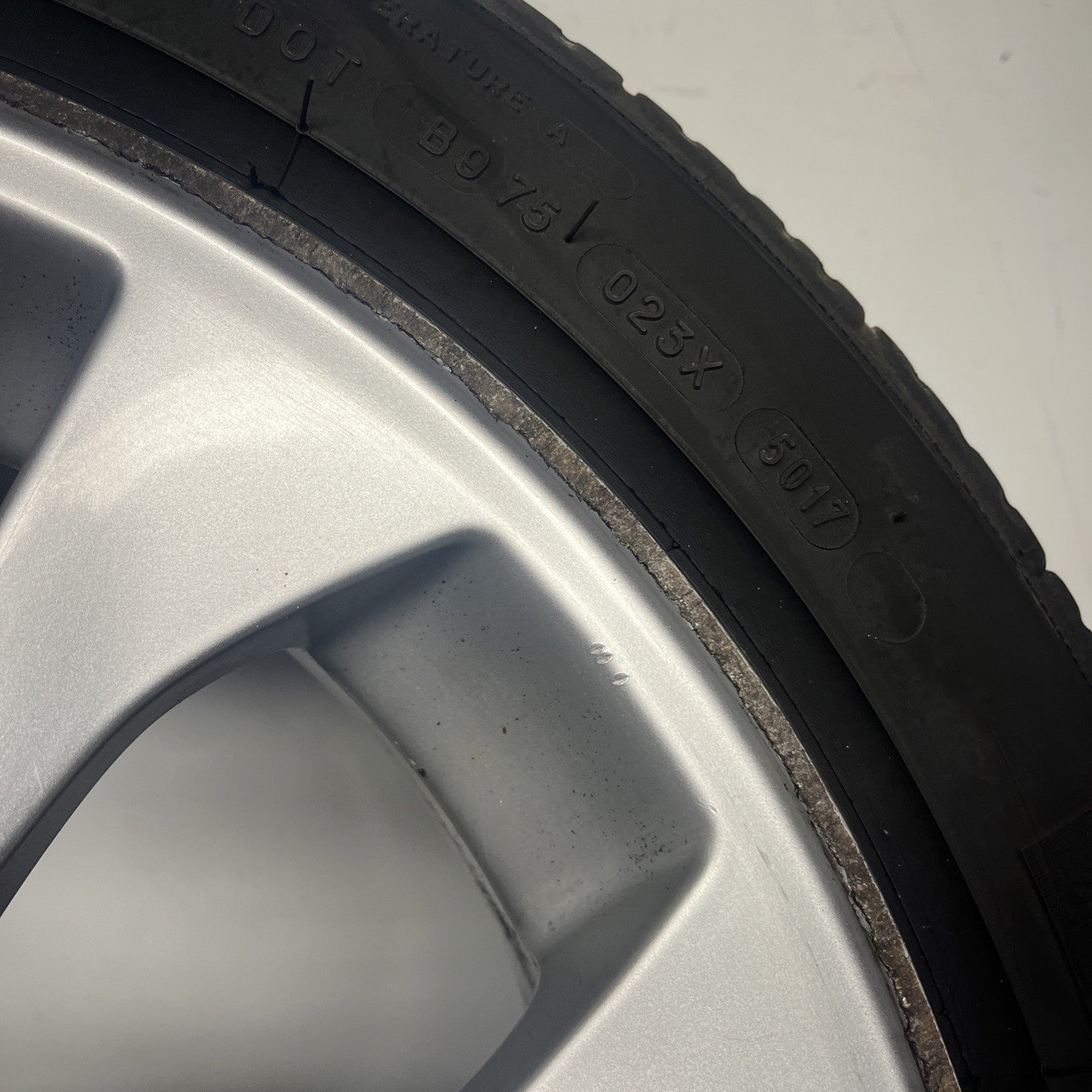 ☑️ Bmw E46 330 328 325 Oem Rim Factory Wheel 17" X 7" 10 Spoke Scuffs 6757042