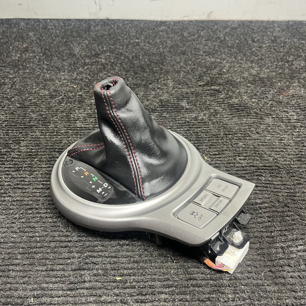 ☑️ 13-20 TOYOTA 86 BRZ FRS AUTOMATIC SHIFTER TRIM LEATHER BOOT RED STITCHING OEM