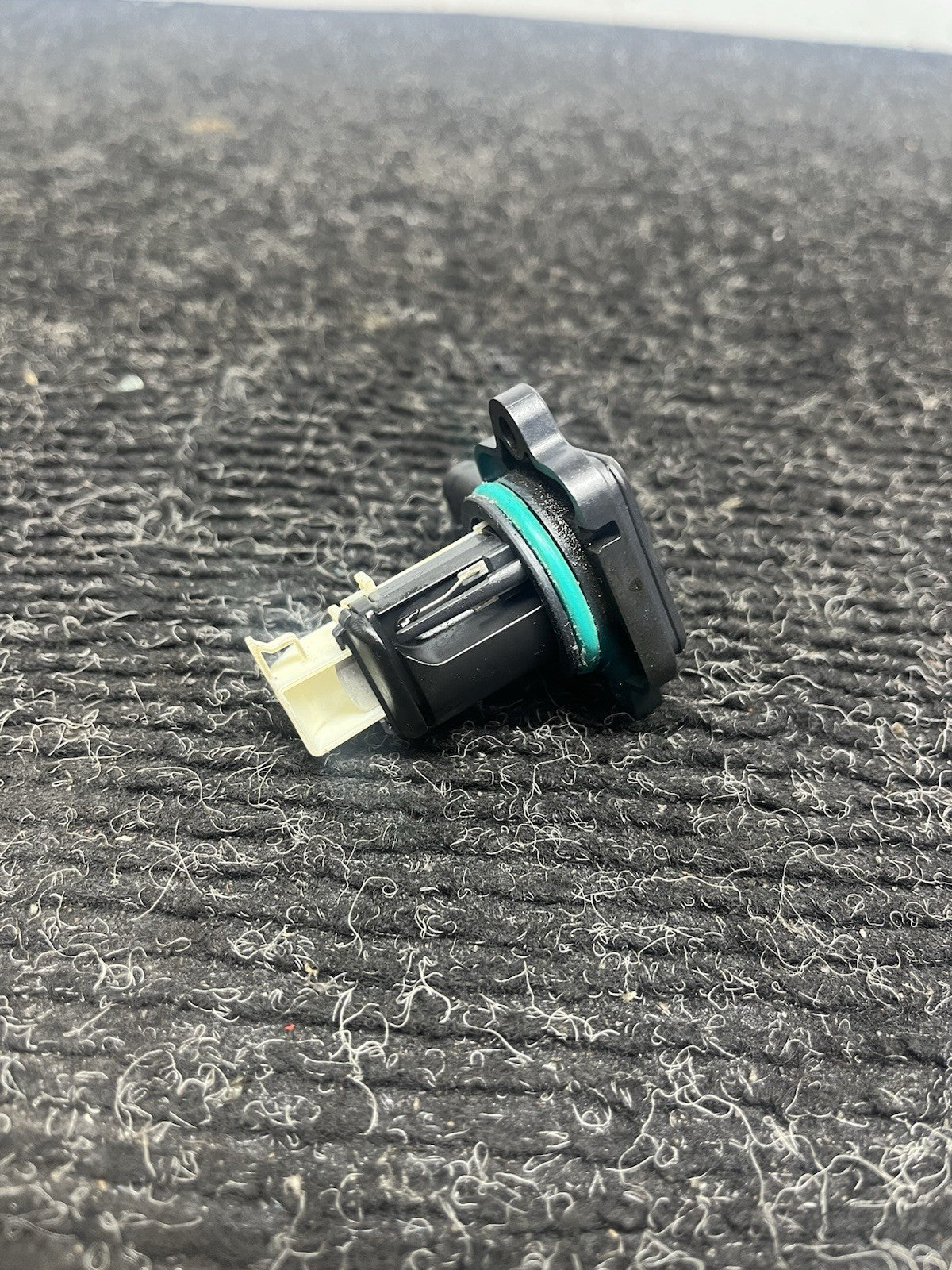 ☑️BMW E88 E90 E92 F10 E70 135 335 640 X5/6 N55 Hot-Film Air Mass Flow Sensor OEM