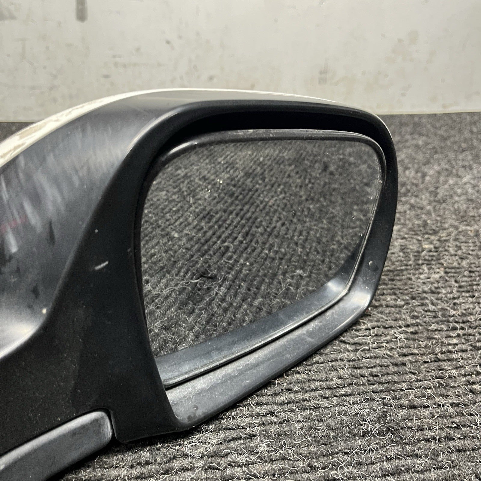 ☑️ 2008-2014 Subaru WRX STI RH Right Passenger Door Mirror DGM White OEM