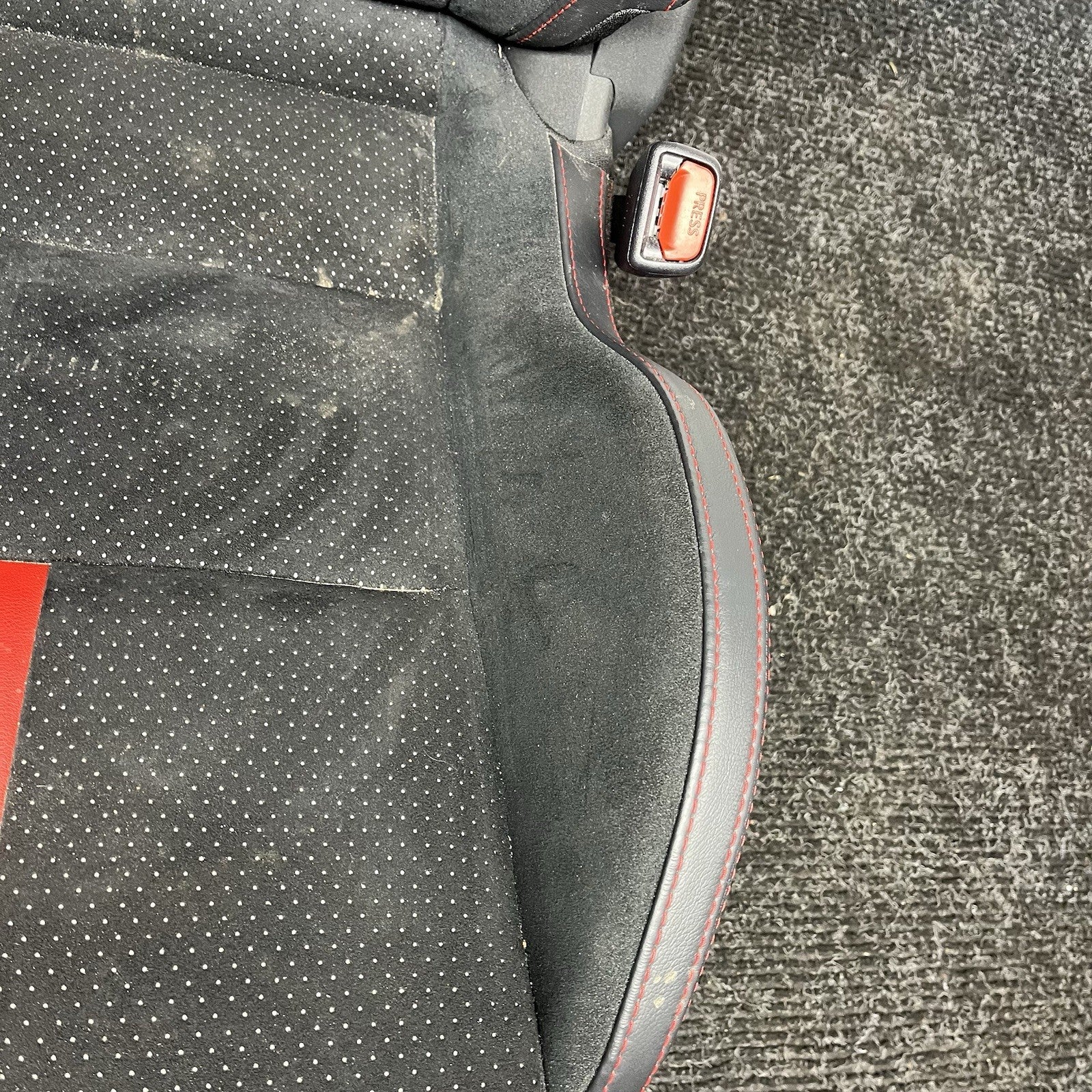 ☑️ 2022-2025 Subaru Brz Front Right Passenger Seat 64150CC060VL BLACK RED SUEDE