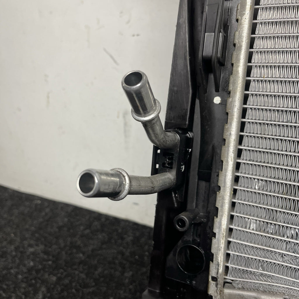 ☑️ BMW E88 E90 E92 135 335 N54 N55 Radiator Cooling Fan Assembly OEM