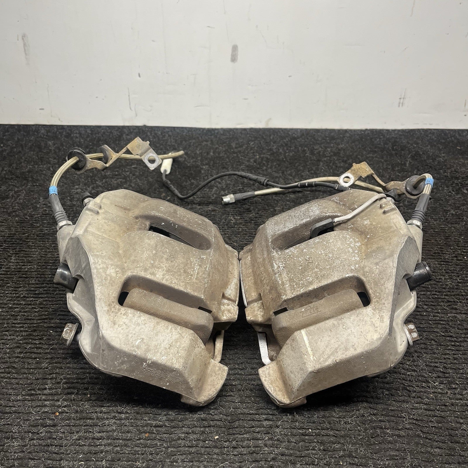 ☑️ 06-11 E90 E91 E92 E93 E84 335 BMW 335d Front Brake Caliper Set OEM