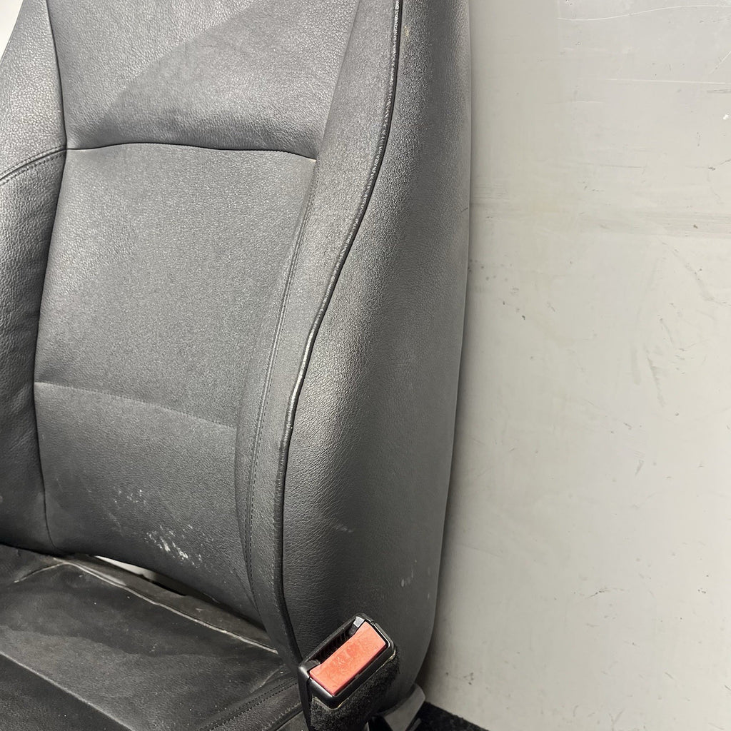 ☑️08-13 BMW E82 1Series Coupe Leather Front Right Passenger Sport Seat Black OEM