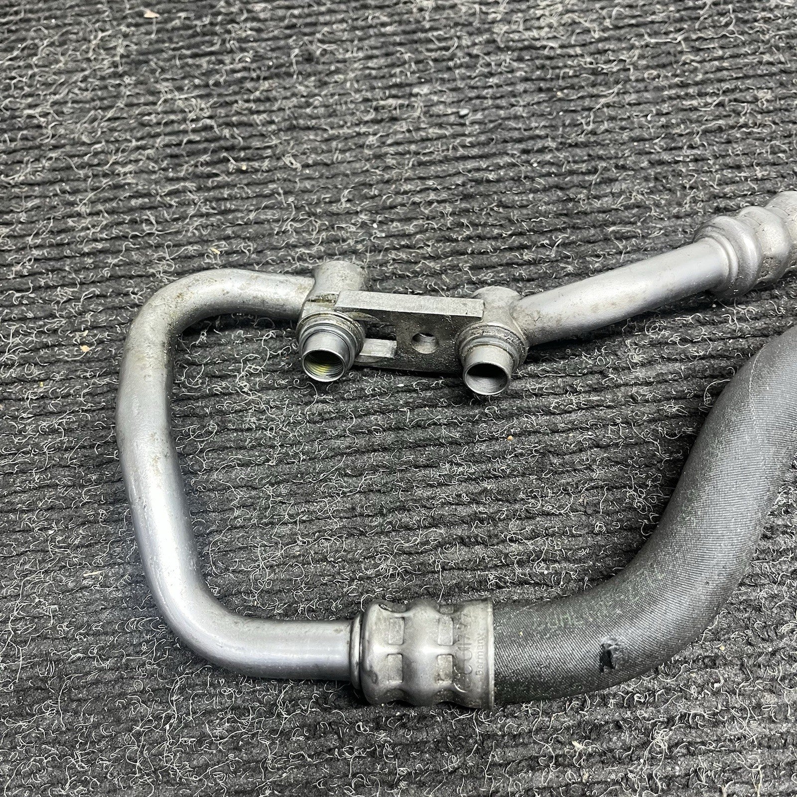 ☑️ 07-11 BMW E82 E88 E90 E92 135I 335I ENGINE OIL COOLER COOLING LINES HOSE PAIR