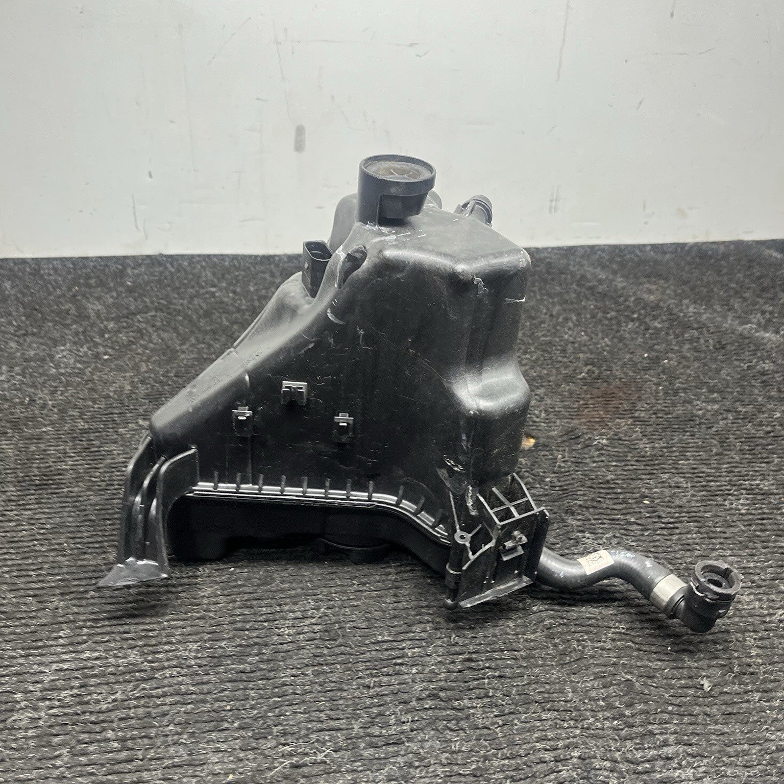 ☑️ 2014-2020 BMW 440i F36 Coolant Expansion Tank Reservoir 8677649
