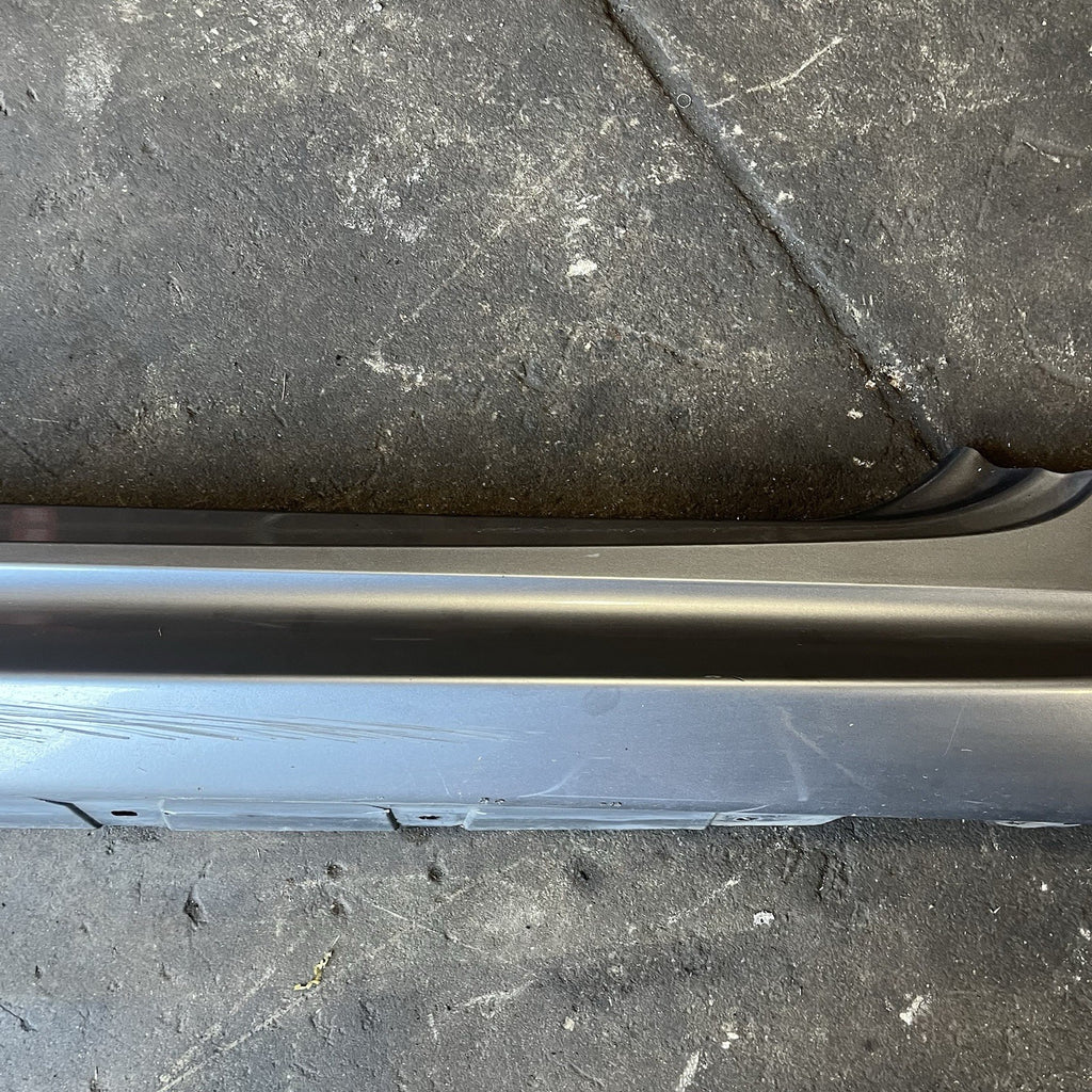 ☑️ 07-13 OEM BMW E92 E93 M3 Left Driver Side Skirt Rocker Panel Space Gray