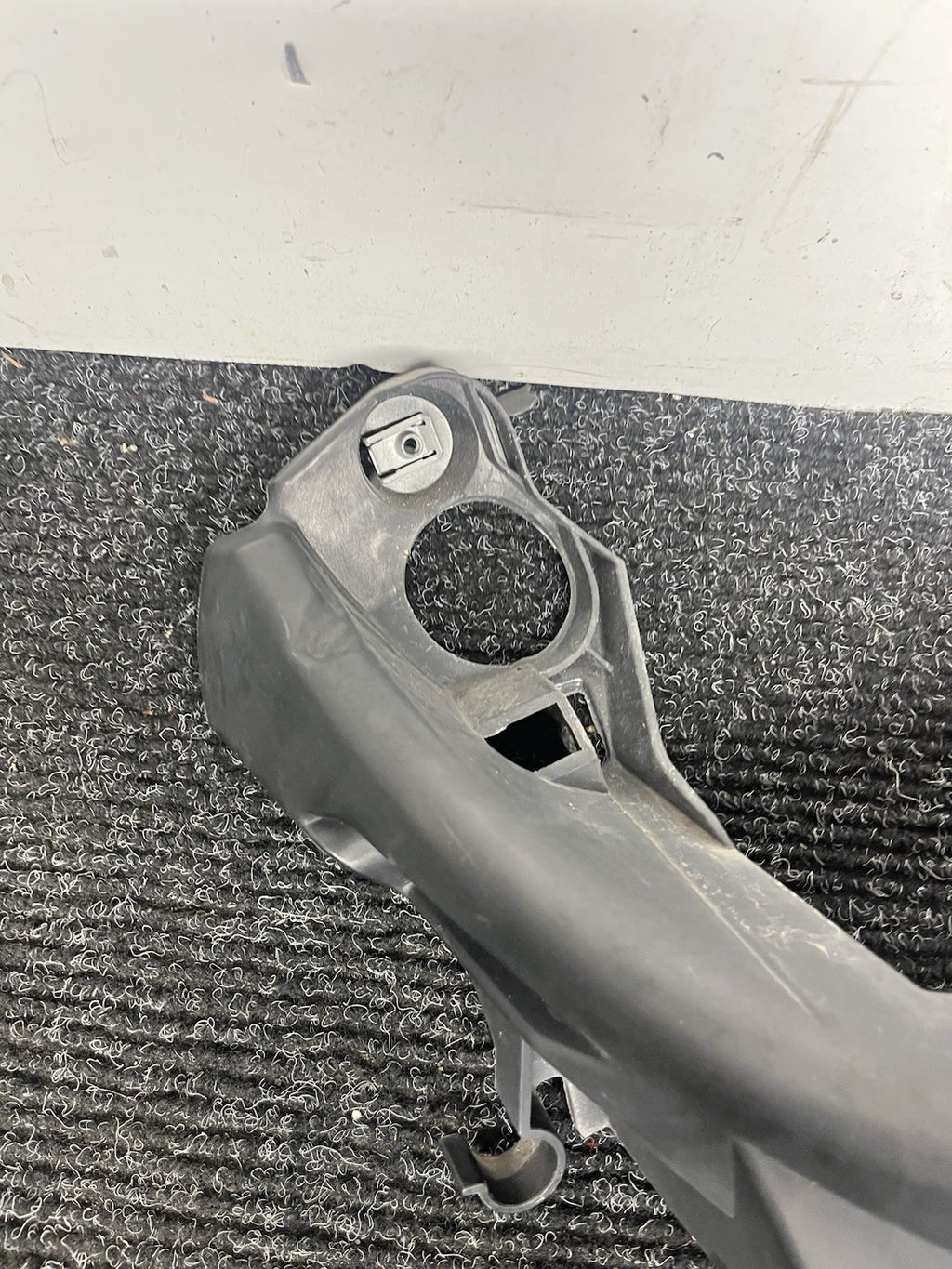 ☑️ 07-10 BMW E92/3 335 PreLci Front Right Passenger Headlight Arm Bracket Mount