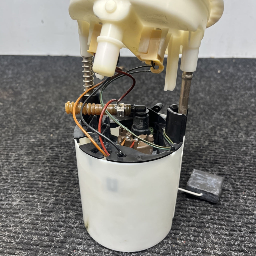 ☑️ 06-13 BMW E82 E88 E90 E91 E92 E93 128I 135I 328I 335I Fuel Pump Sending OEM
