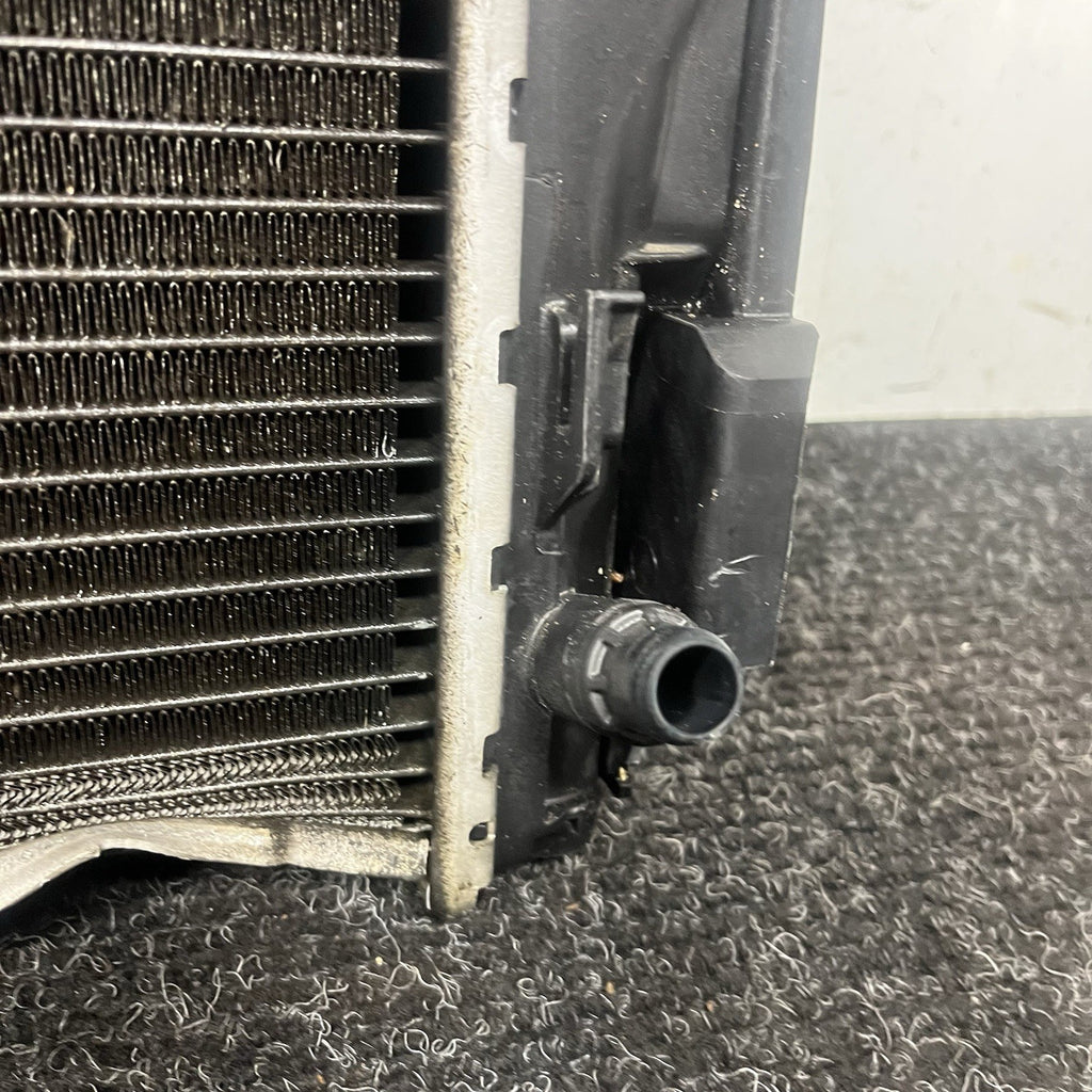 ☑️BMW E93 E92 E90 E82 328I N51 Engine Radiator Ac Condenser Assembly OEM