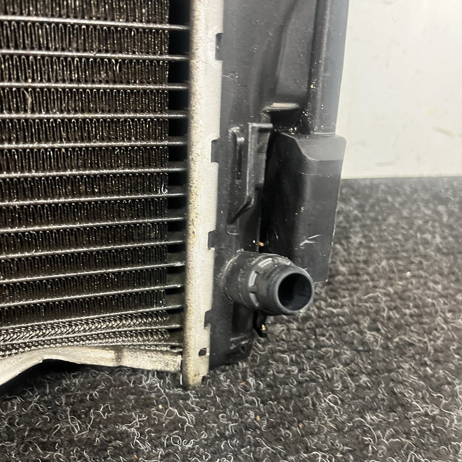 ☑️BMW E93 E92 E90 E82 328I N51 Engine Radiator Ac Condenser Assembly OEM