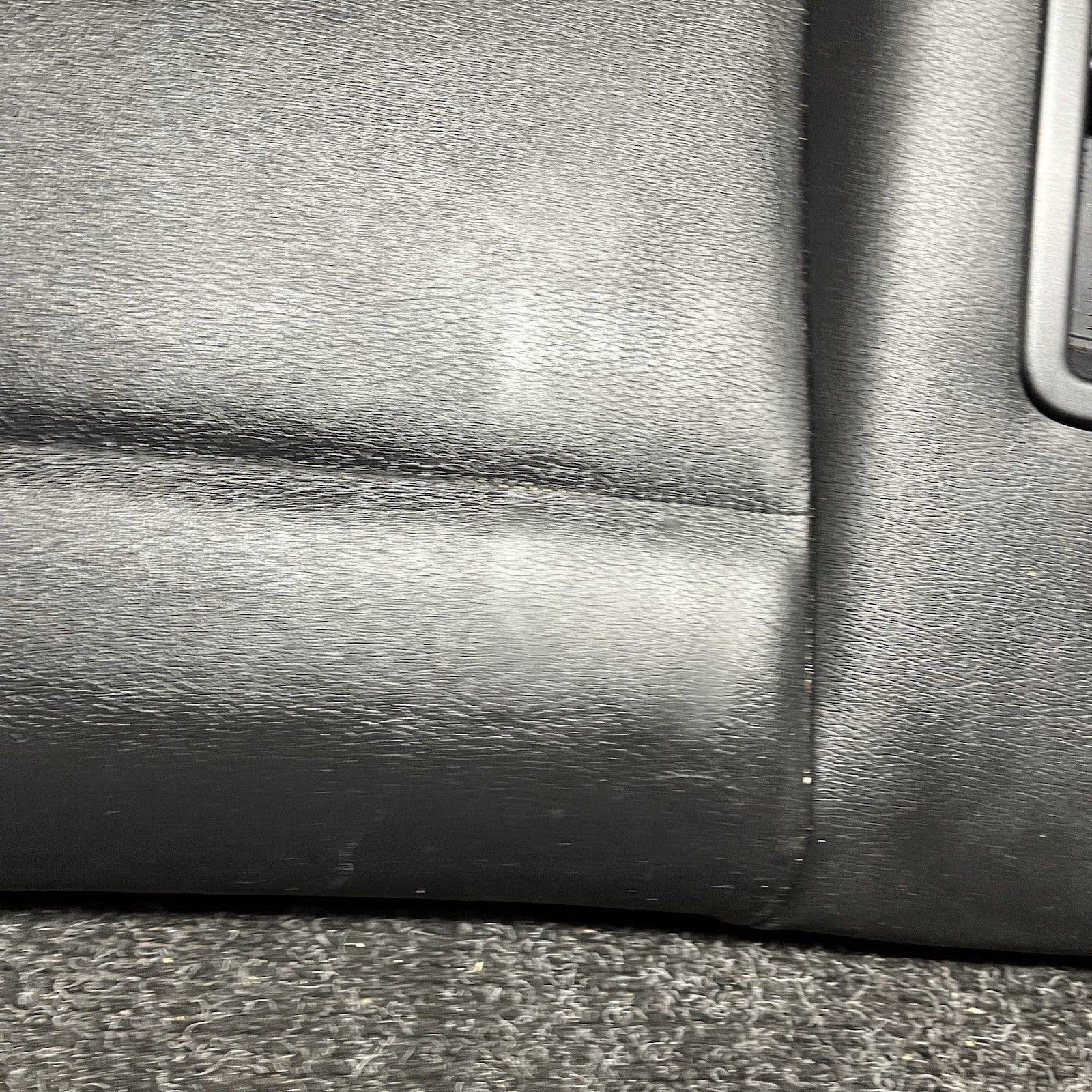 ☑️ 08-13 OEM BMW E82 E88 128 135 Rear Seat Lower Cushion Leather Boston Black