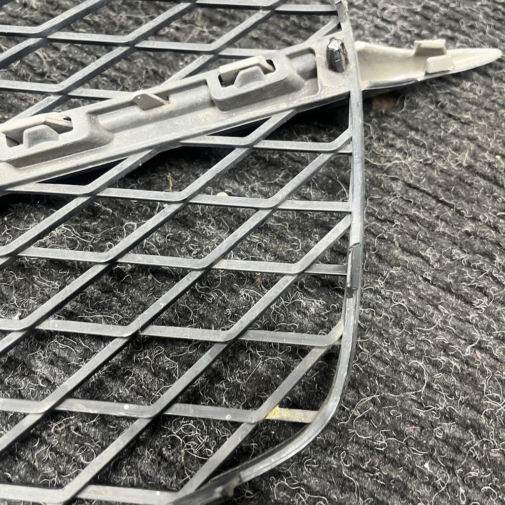 ☑️ 09-13 BMW E70 X5 35DX Front Left Driver Side Outer Bumper Grille 7222857 OEM