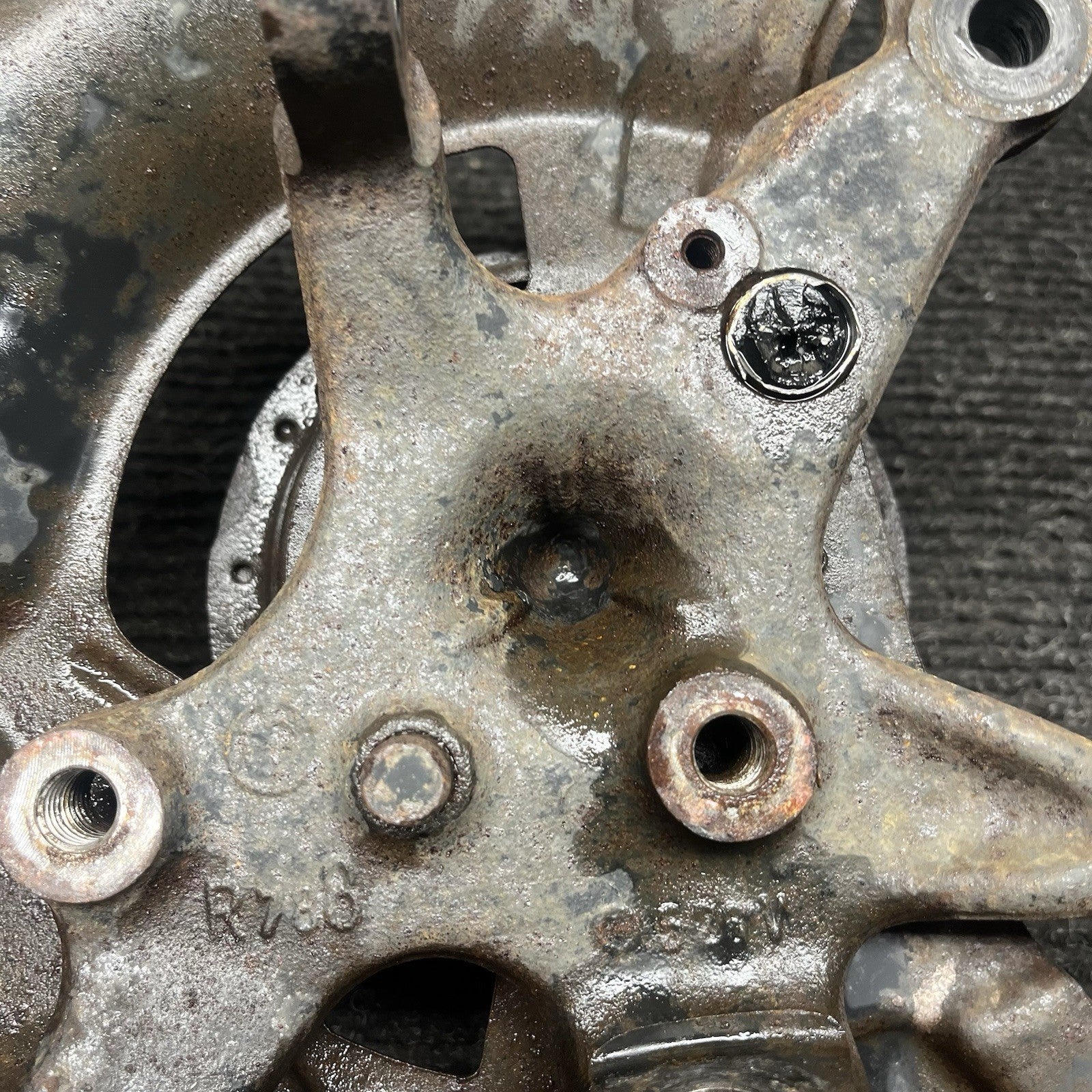 ☑️ 92-99 BMW 328i Z3 E36 FRONT RIGHT STEERING KNUCKLE HUB SPINDLE