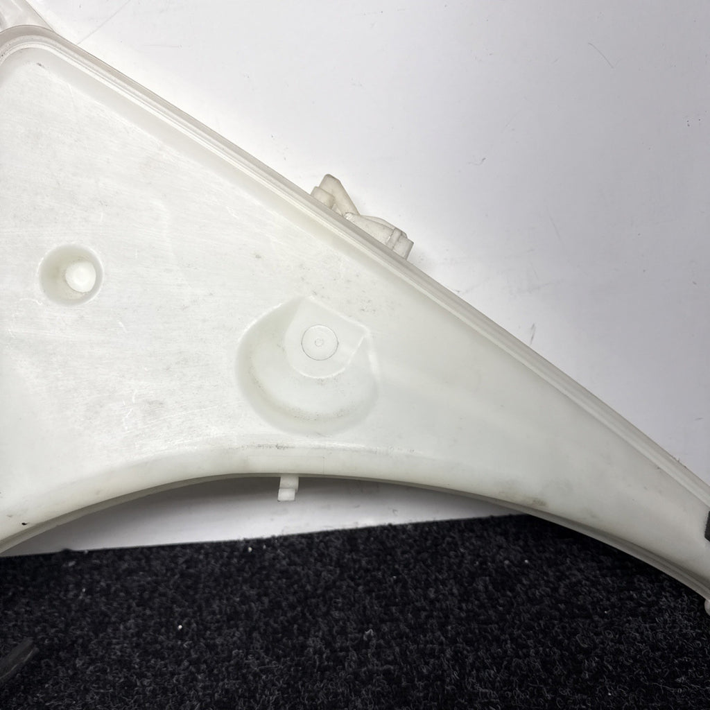 ☑️ 08-13 BMW 128i 135i E82 E88 Windshield Washer Reservoir Tank Coupe Sedan OEM