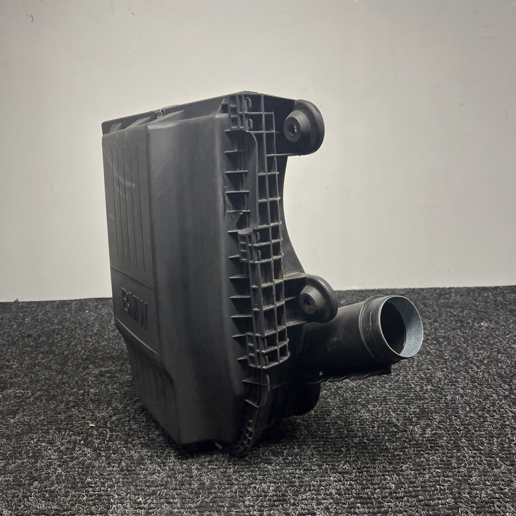 ☑️ 08-13 BMW 128i 135i E82 E88 AIR FILTER CLEANER INTAKE BOX OEM
