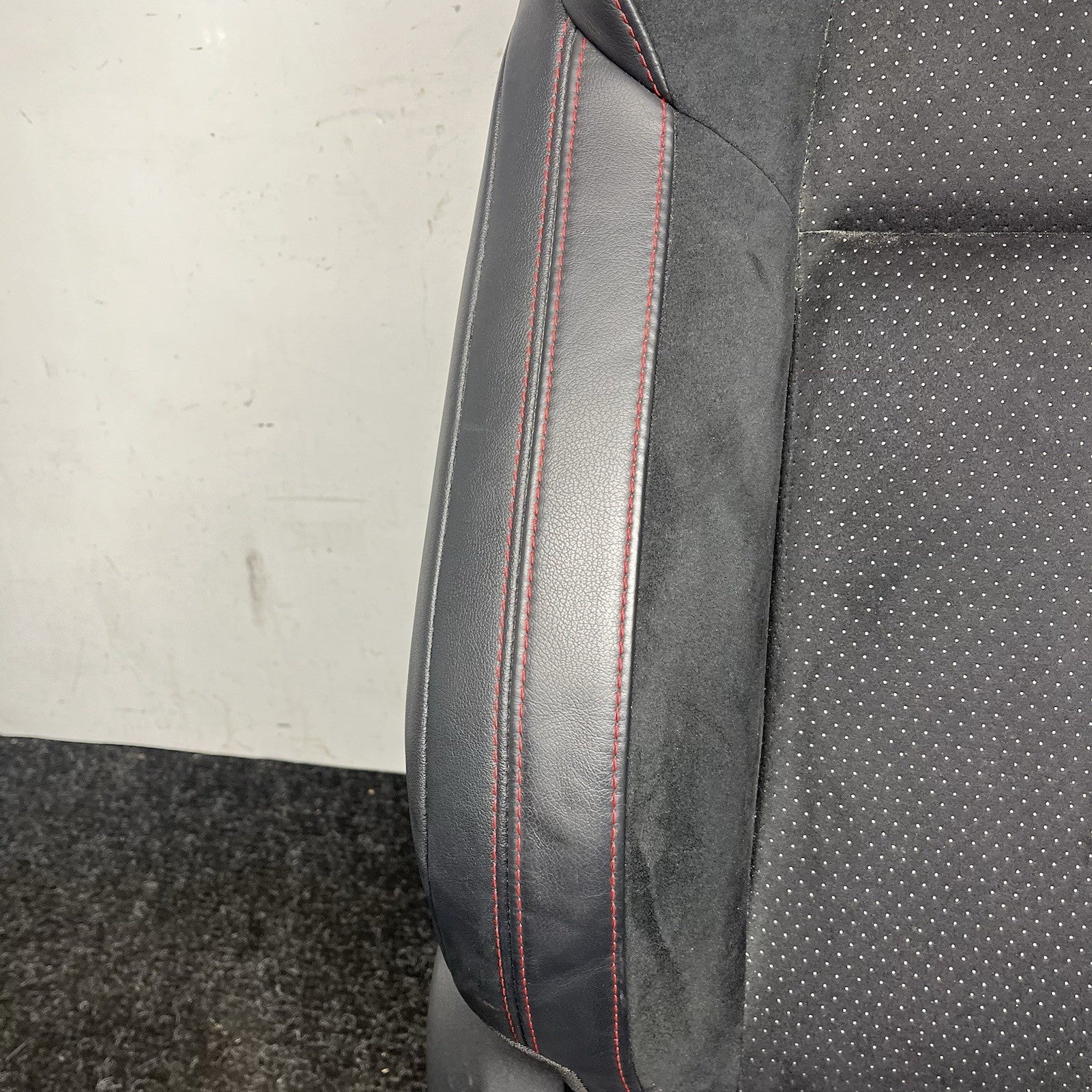 ☑️ 2022-2025 Subaru Brz Front Right Passenger Seat 64150CC060VL BLACK RED SUEDE