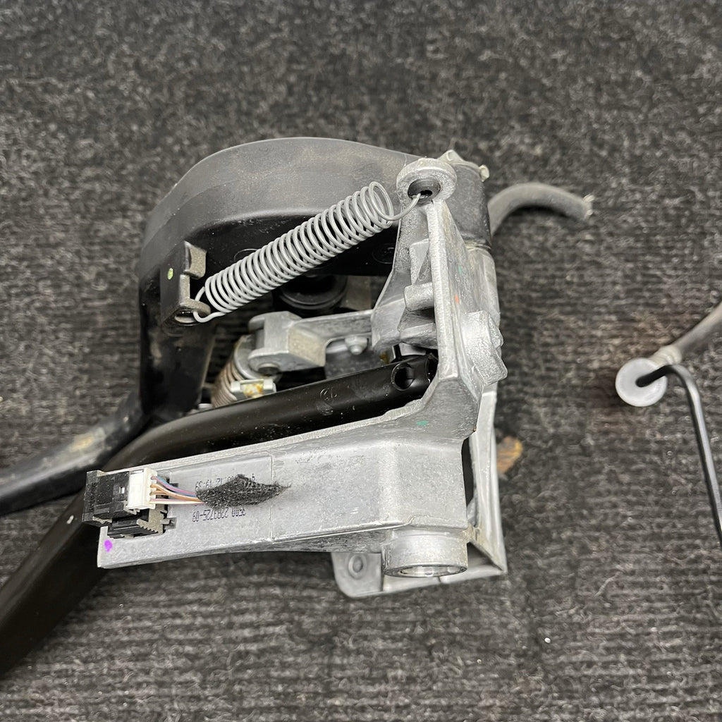 ☑️ 07-13 OEM BMW E88 E90 E92 335 MANUAL TRANSMISSION Clutch Brake Pedal Assembly