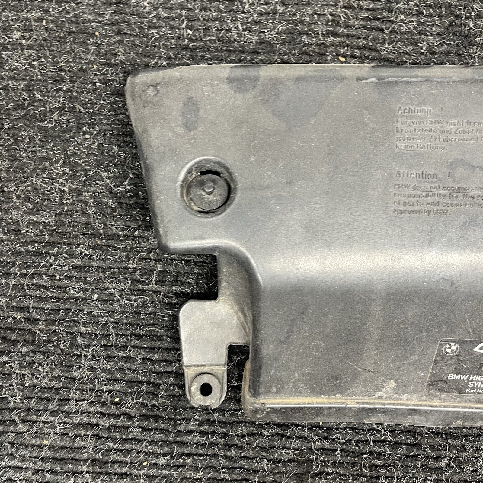 ☑️ 01-06 BMW E46 325i 325ci 330i 330ci 330xi Upper Radiator Air Duct OEM *NOTE*
