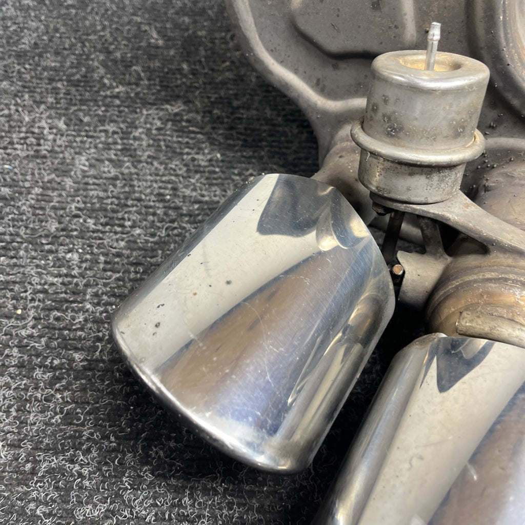 ☑️ 14-19 Ghibli 3.0L Motor Engine Passenger Side Right Exhaust Muffler OEM