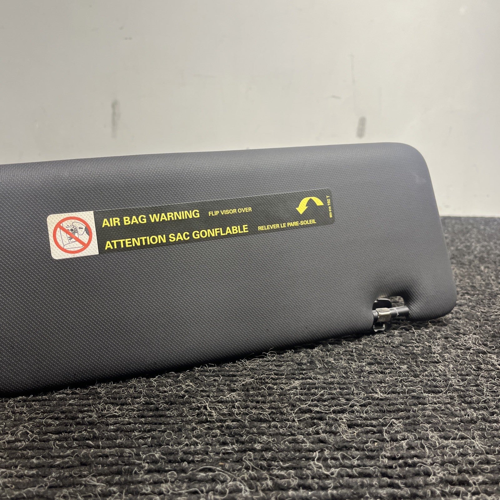 ☑️ 2014-2017 AUDI S5 OVERHEAD RIGHT PASSENGER SIDE SUN VISOR SHADE BLACK OEM