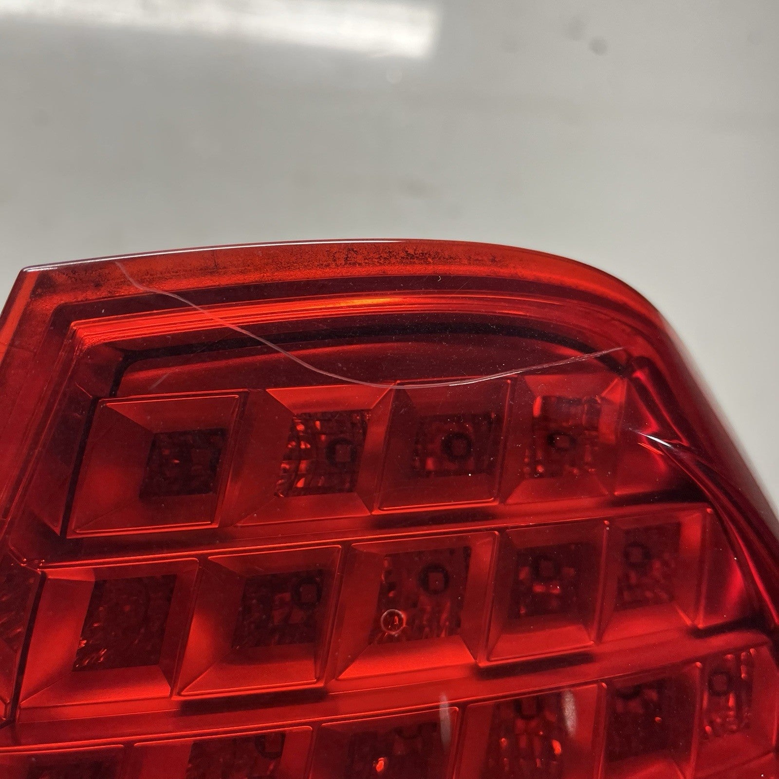 ☑️ BMW E90 335i 328i 2009-11 LCI Tail Light Set Inner & Outers USED OEM