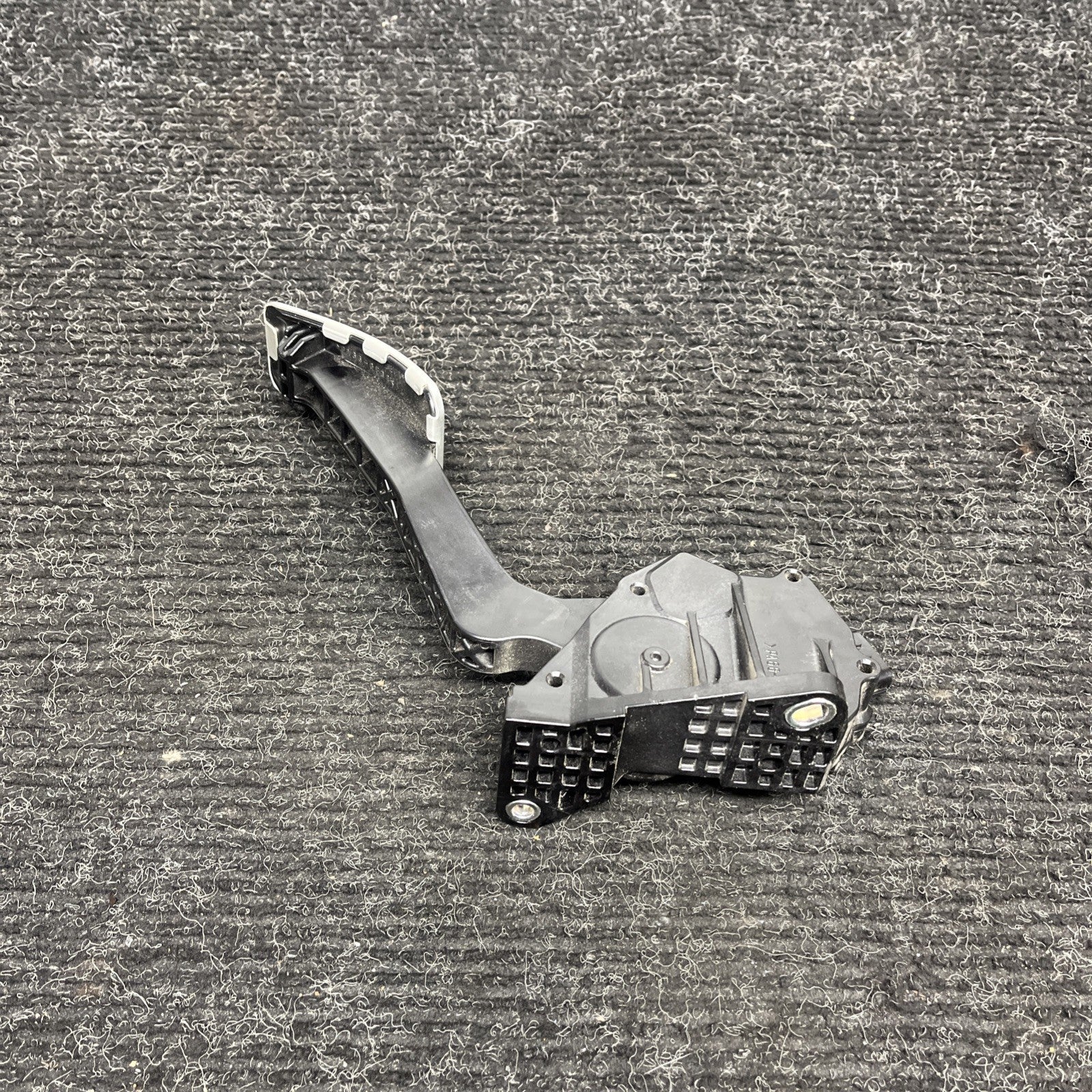 ☑️ 15-21 Subaru WRX STI Gas Pedal Throttle Accelerator Sensor 36010FJ071 OEM