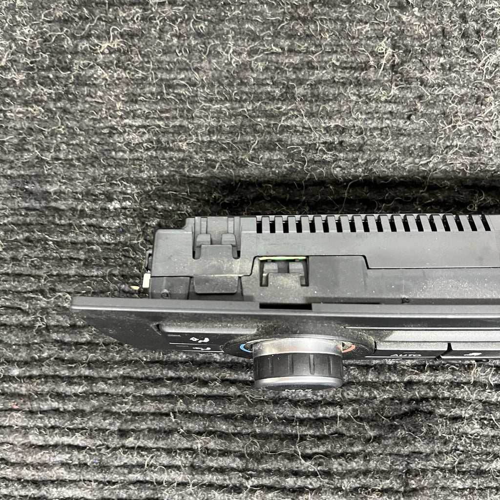 ☑️ BMW E88 E82 E90 E92 135i 335d Air Conditioning AC Climate Control Switch OEM