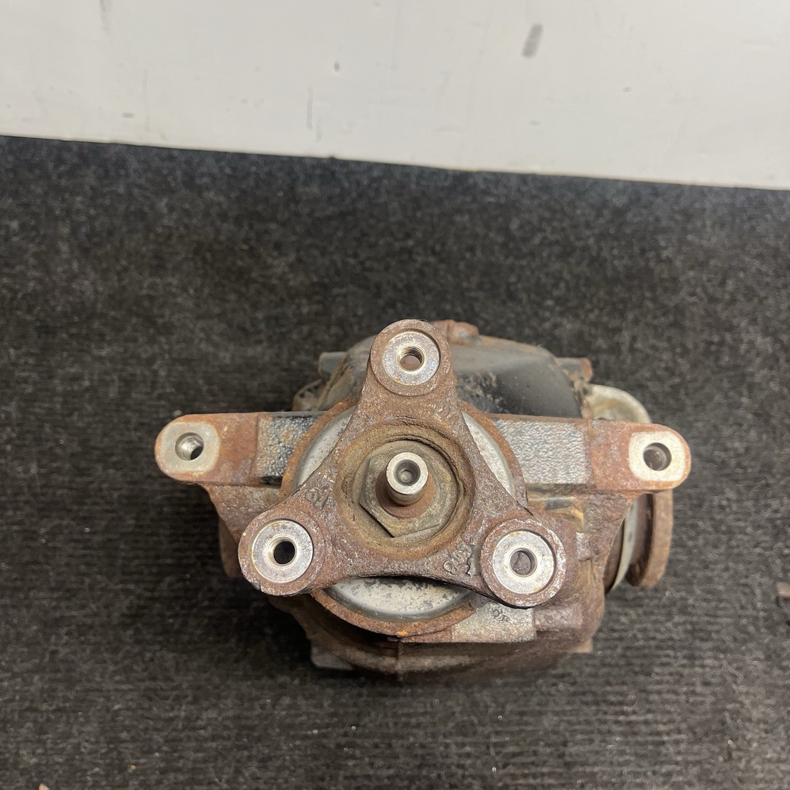 ☑️ 06-13 OEM BMW E90 E92 328 AWD N52 AT Rear Differential Axle Carrier 3.91