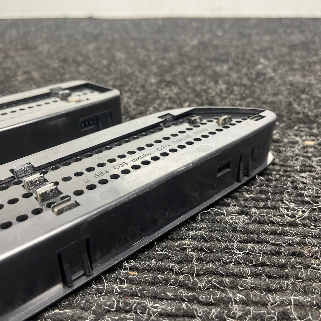 ☑️ 01-06 BMW E46 M3 Right & Left Set Fender Molding Grill Vent Trim Set
