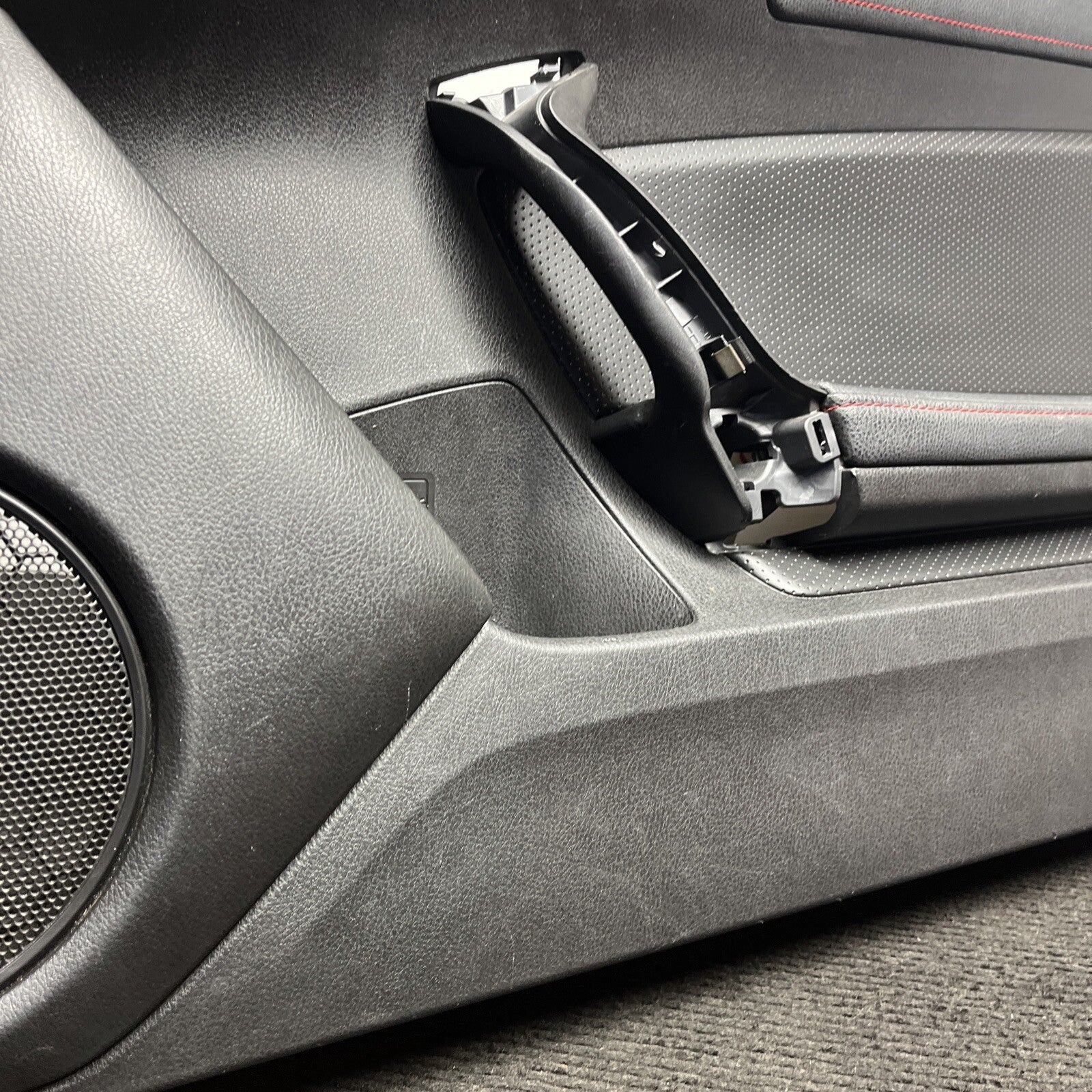 ☑️ 2013-2016 RH SCION FRS BRZ 86 OEM RED STITCHED DOOR PANELS SPEAKER ARM REST