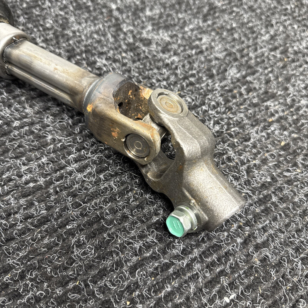 ☑️ 2022-2024 TOYOTA GR86 SUBARU BRZ Steering Column Lower Shaft SU003-09868 OEM