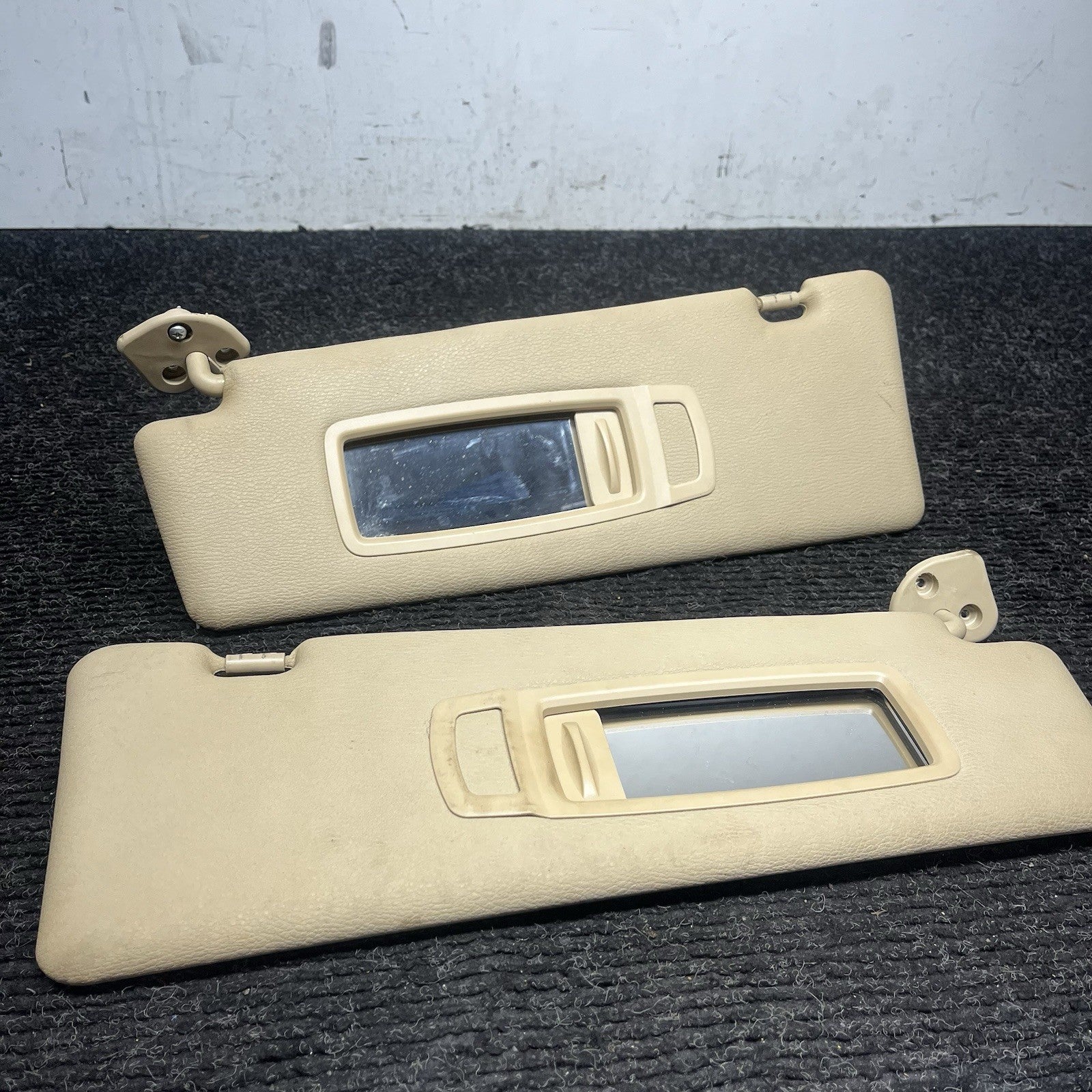 ☑️ 2007-2013 BMW E70 X5 X5M Front Left Right Interior Sun Visor Pair BEIGE OEM