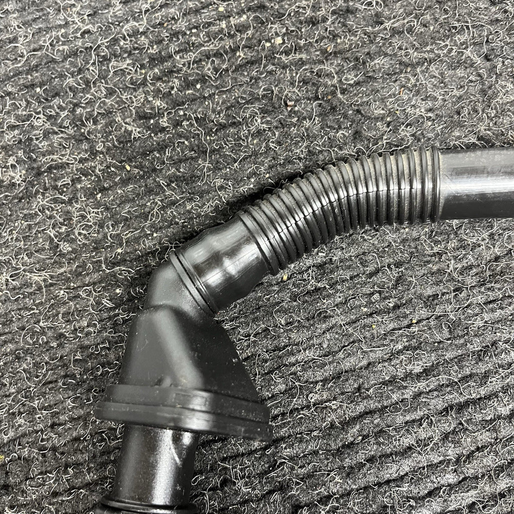 ☑️ 07-10 OEM BMW E90 E92 E93 N54 Engine Valve Cover Vent Hose Pipe