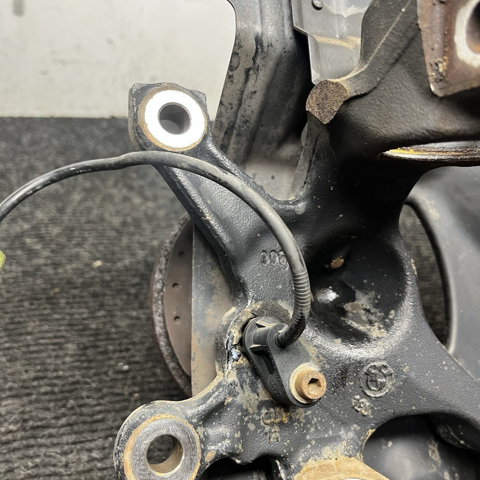 ☑️03-06 OEM BMW E46 330i 330Ci RWD Front Left Driver Spindle Hub Carrier Knuckle