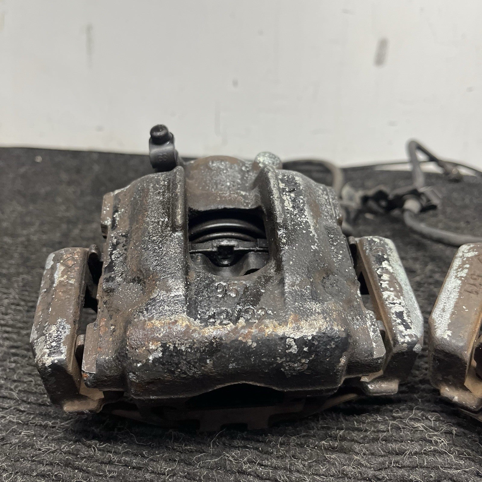 ☑️ 01-06 BMW E46 330i 330ci RWD SET OF 2 REAR LEFT & RIGHT BRAKE CALIPER OEM