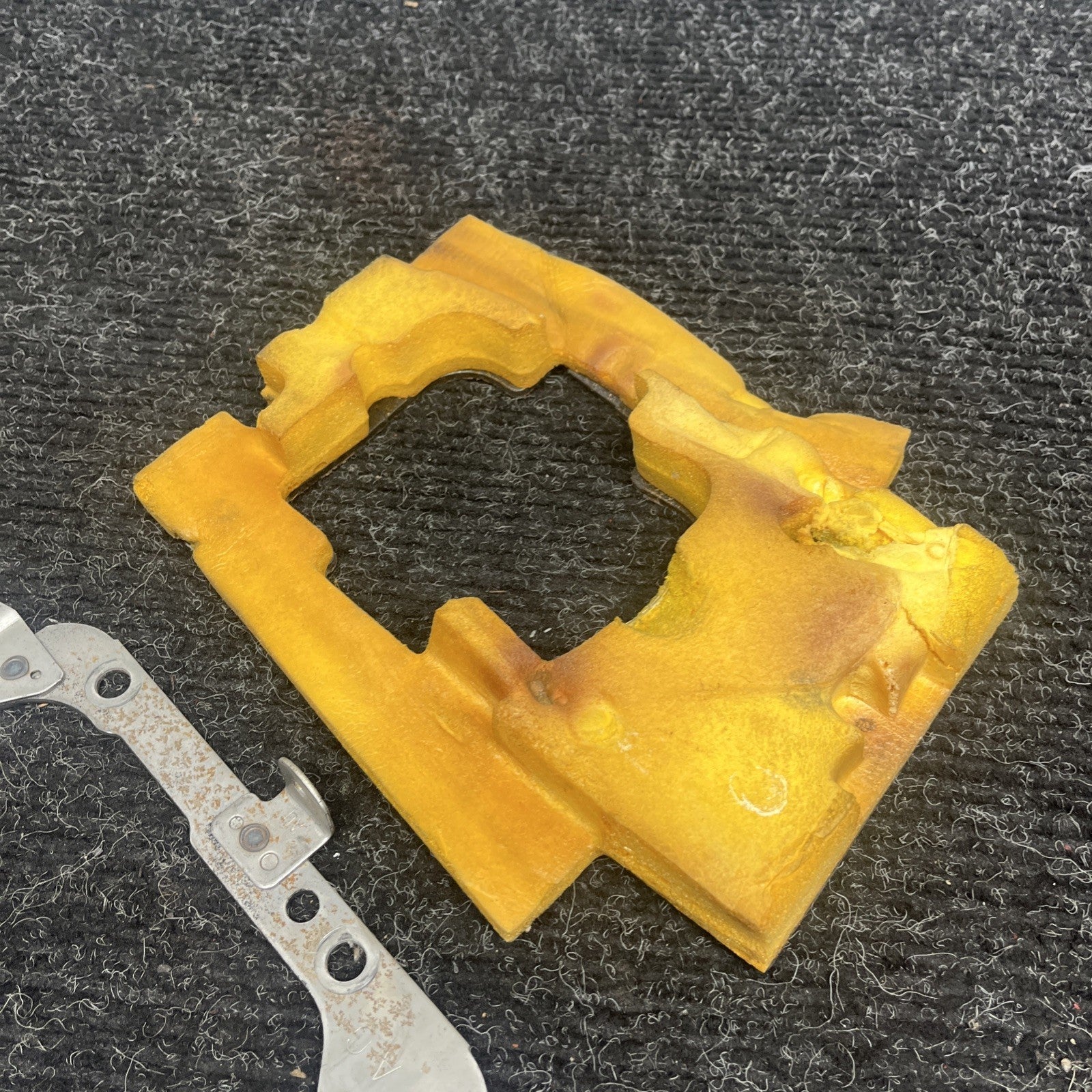 ☑️ 08-14 SUBARU IMPREZA WRX & STI SHIFTER TRIM MOUNT BEZEL PLATE BRACKET W/FOAM