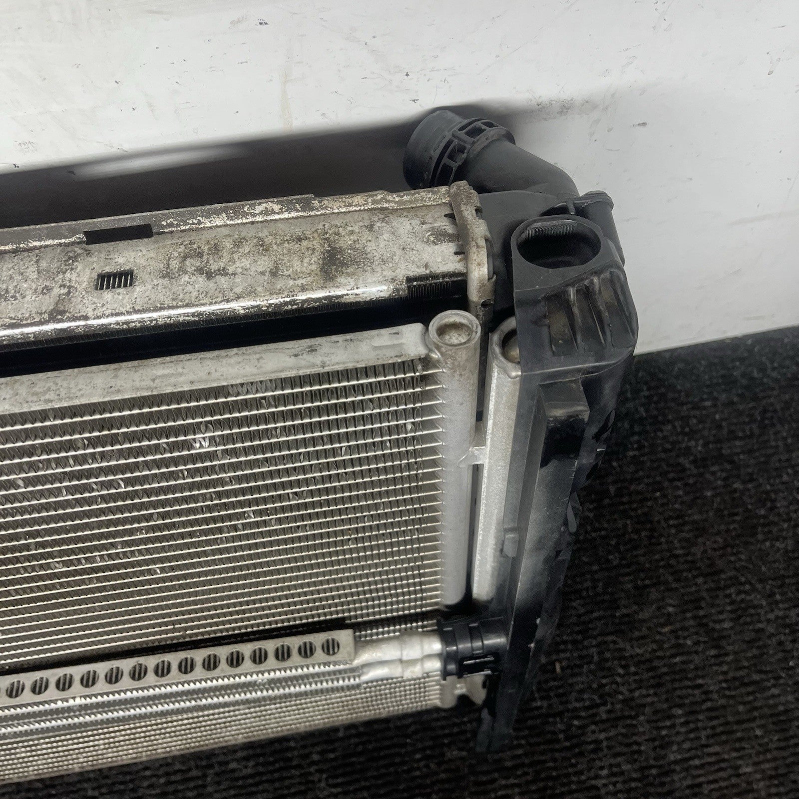 ☑️BMW E93 E92 E90 E82 328I N51 Engine Radiator Ac Condenser Assembly OEM