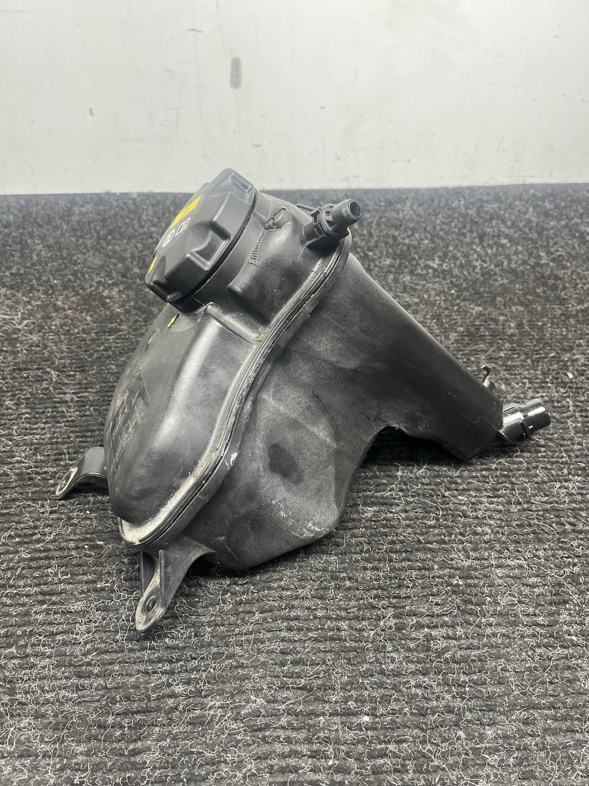☑️ 06-13 BMW E82 E88 E90 E92 E93 Radiator Expansion Tank Coolant Reservoir OEM