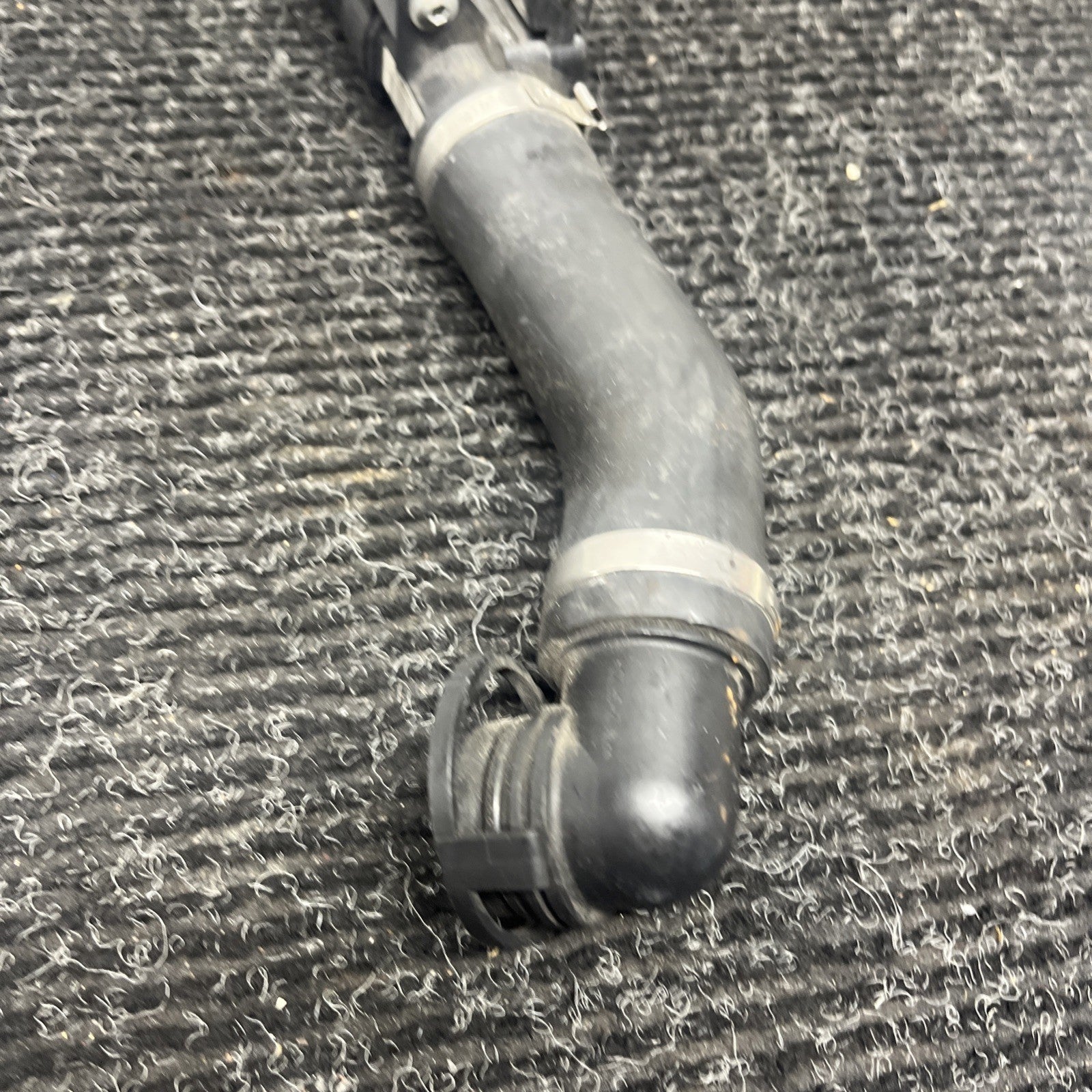 ☑️ 08-13 OEM BMW E90 E92 E93 M3 S65 Secondary Air Pump Suction Hose w/ Sensor