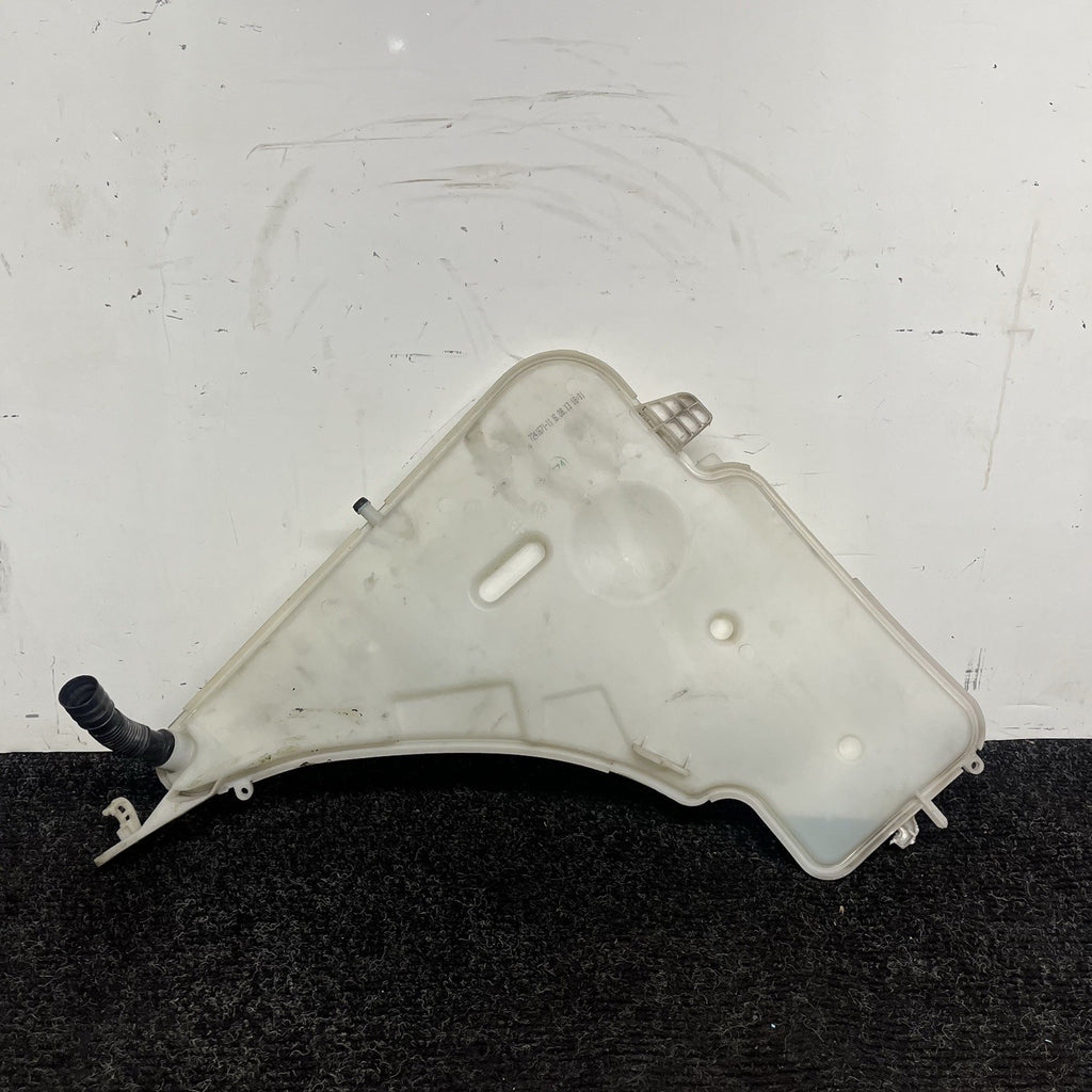 ☑️2013 BMW 320i 328i 335i 340i 330i F30 Windshield Washer Reservoir Tank 7241672