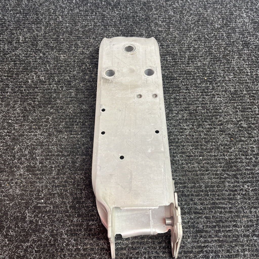 ☑️ 2012-2021 BMW 328i 430i M3  FRONT RIGHT SIDE BUMPER REINFORCEMENT BRACKET OEM