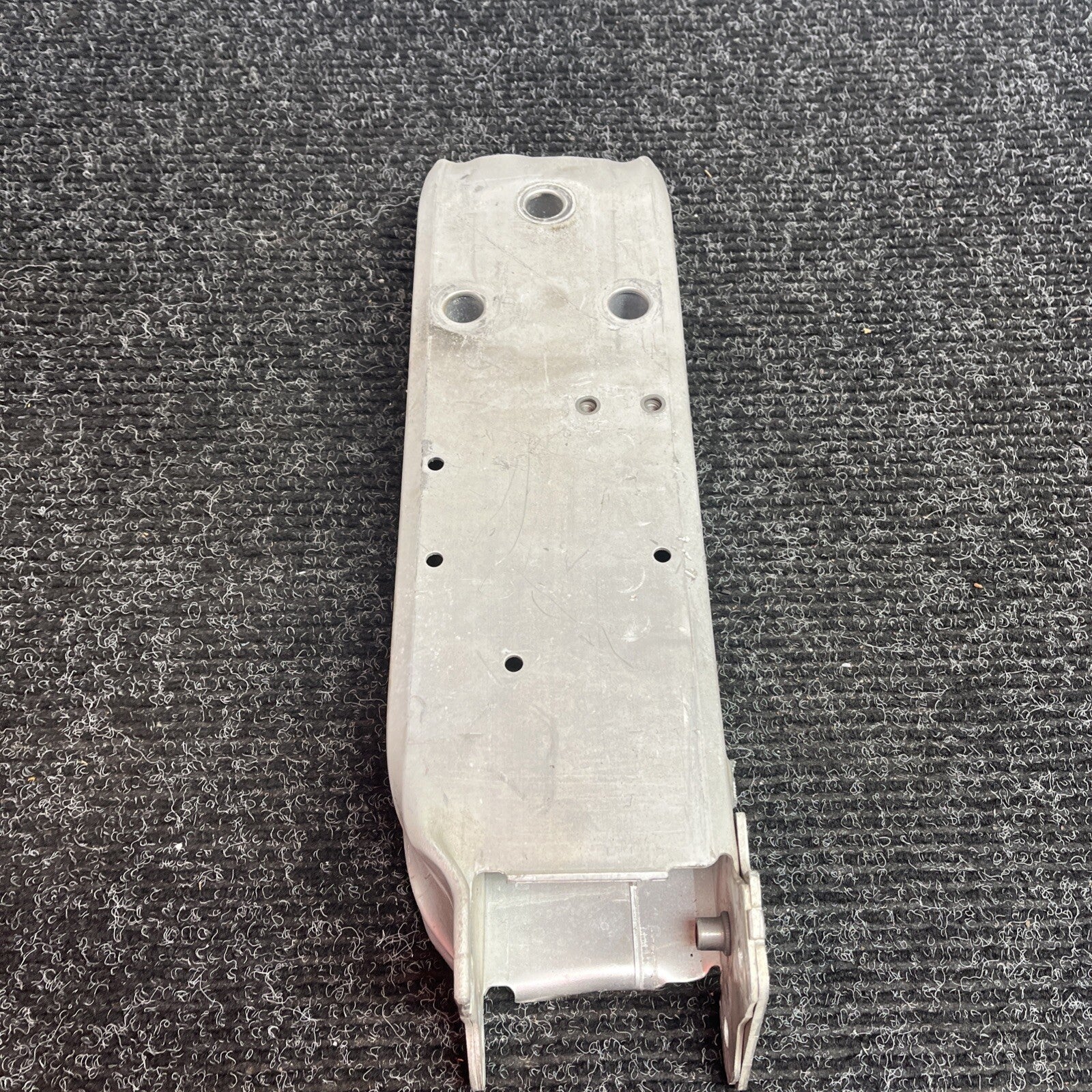 ☑️ 2012-2021 BMW 328i 430i M3  FRONT RIGHT SIDE BUMPER REINFORCEMENT BRACKET OEM