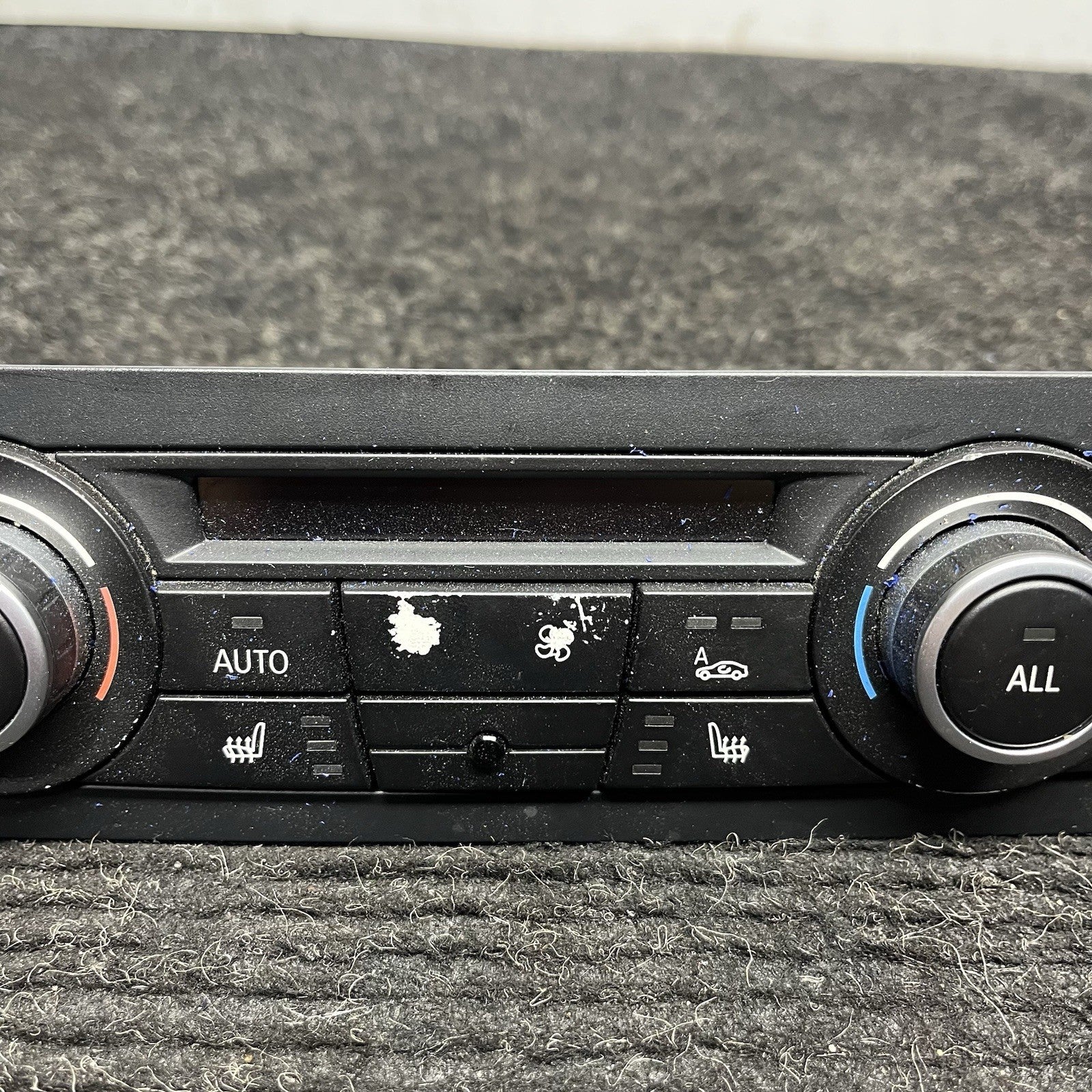 ☑️ BMW E88 E82 E90 E92 135i 335d Air Conditioning AC Climate Control Switch OEM